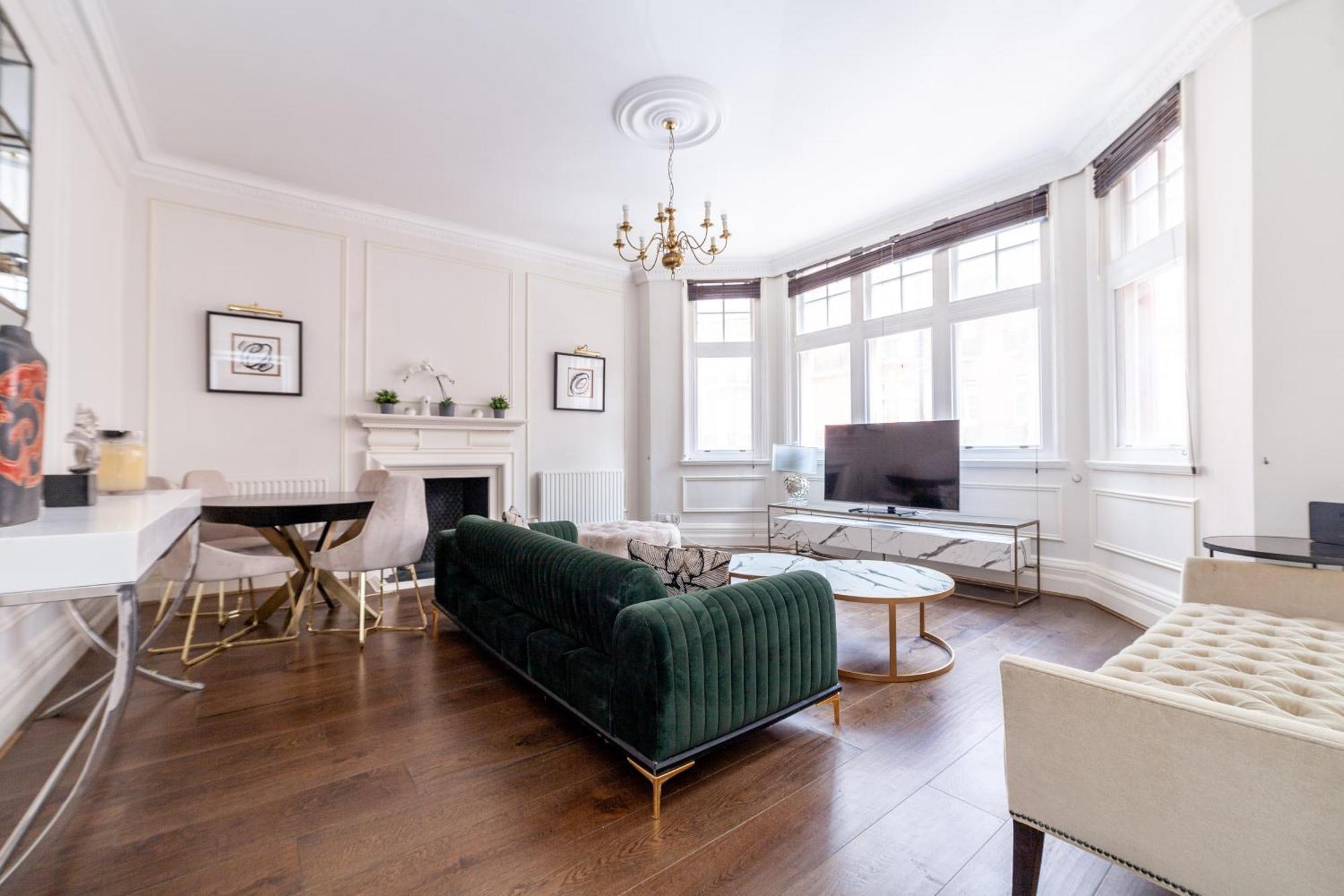 Appartement Spacious 1 Bdr - 2min To Bond Str Station Londen