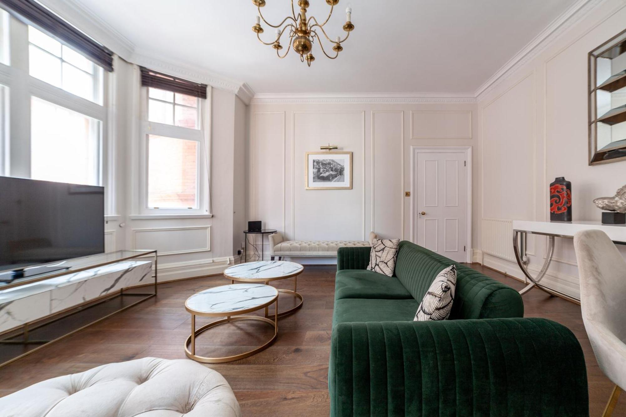 Spacious 1 Bdr - 2min To Bond Str Station Appartement Londen
