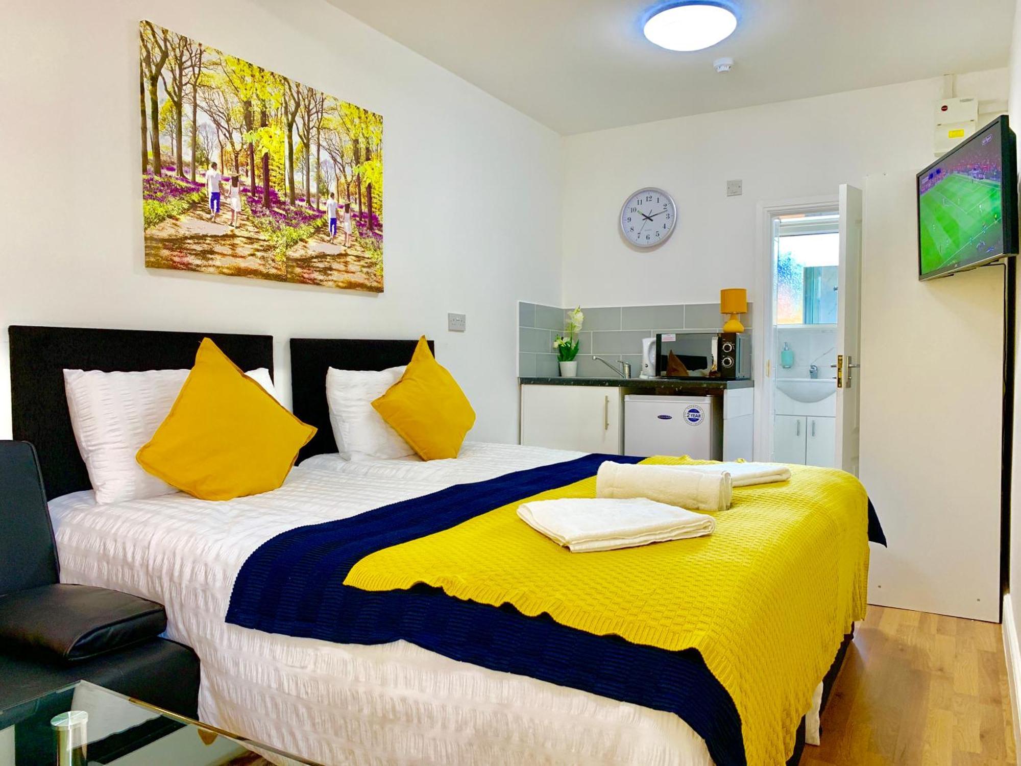 Apartments, Private Bathroom, Kitchenette, Parking, Np2 Londen