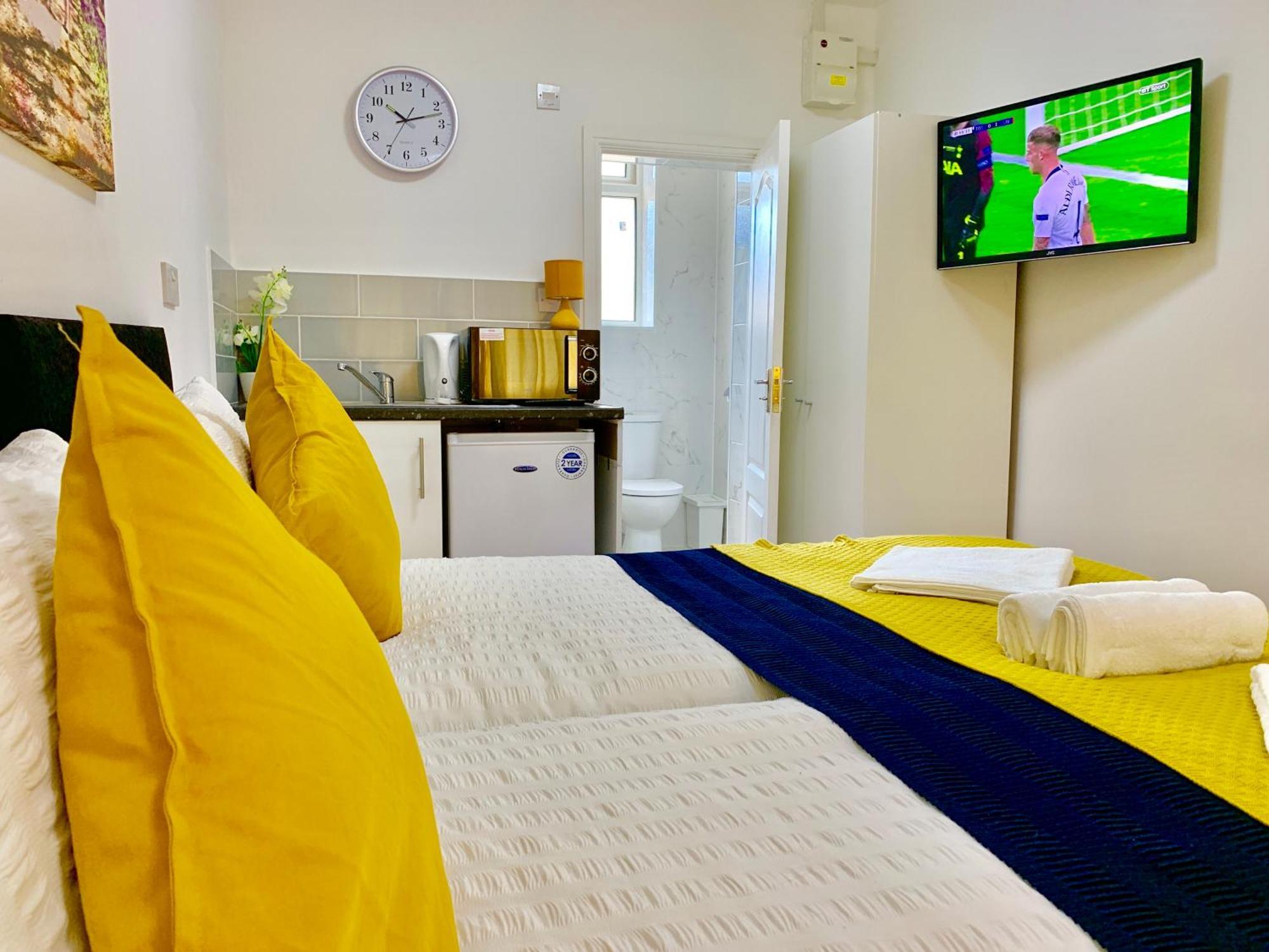 Appartement Apartments, Private Bathroom, Kitchenette, Parking, Np2 Londen
