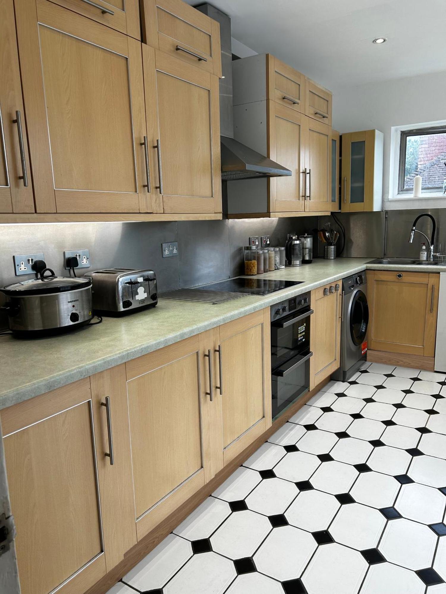 Great 5-bedroom House In Thornton Road Sleeps 14+ Сasa de vacaciones Londres