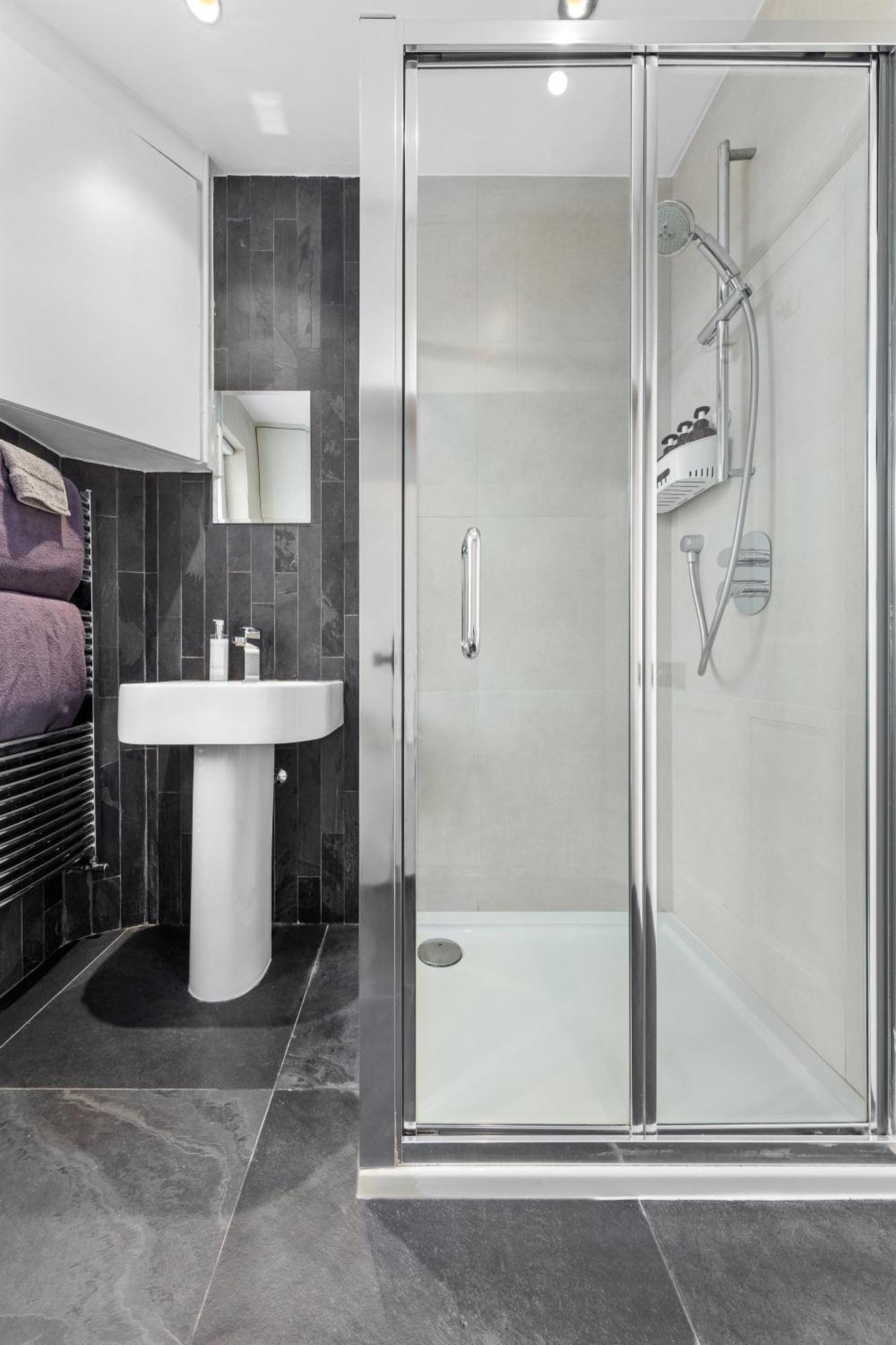 Knightsbridge Sloane Pavilion Road Chelsea 5 Mins Walking To Hyde Park And Harrods Aparthotel London
