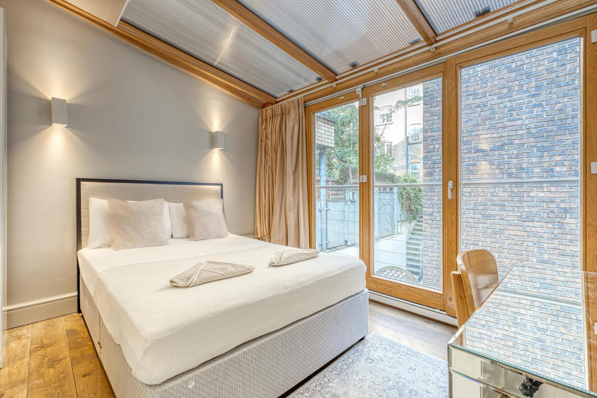 Apartment At Piccadilly