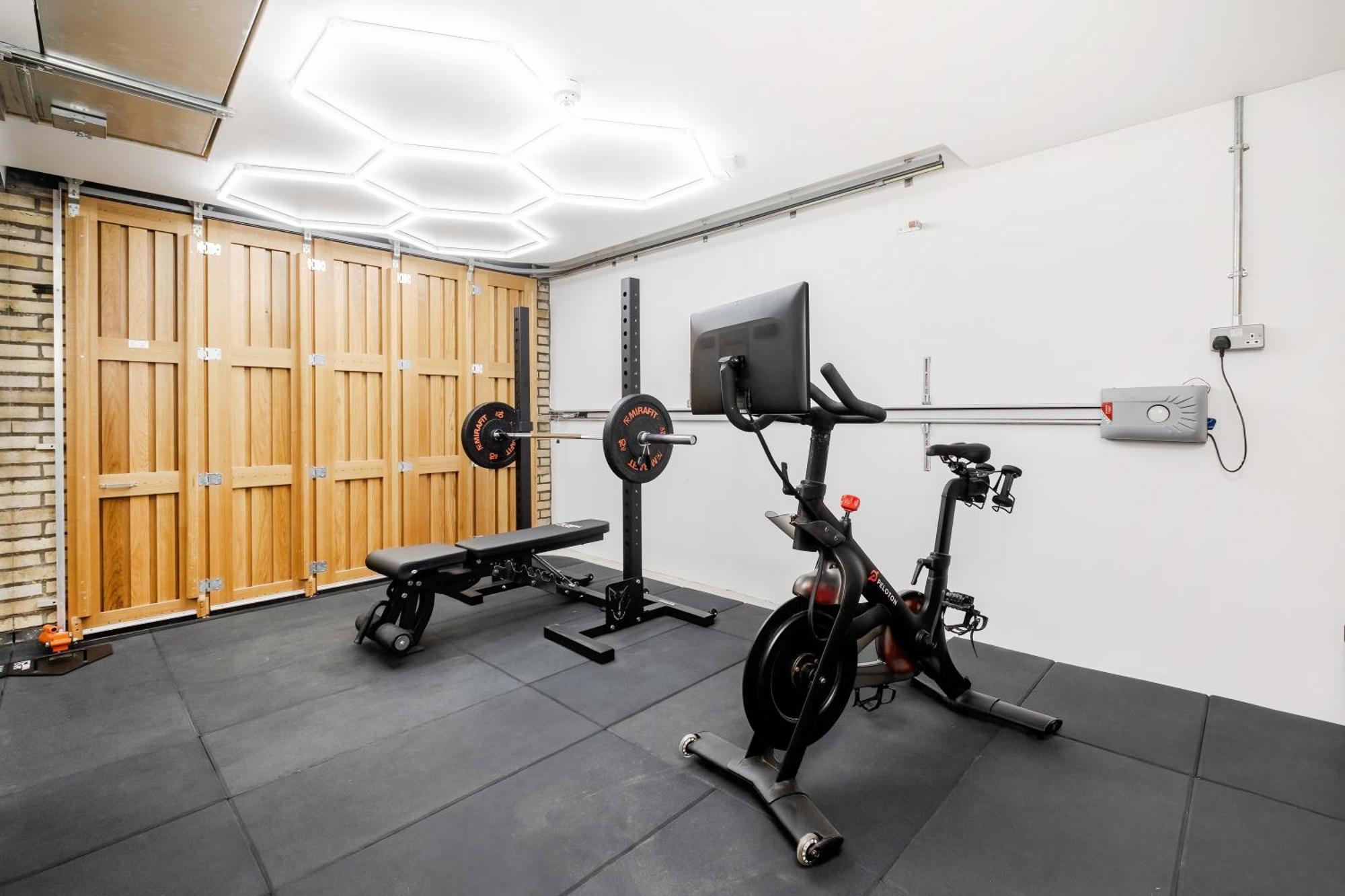 Luxury Mayfair Townhouse With Ac 3br 3ba Ferienhaus
