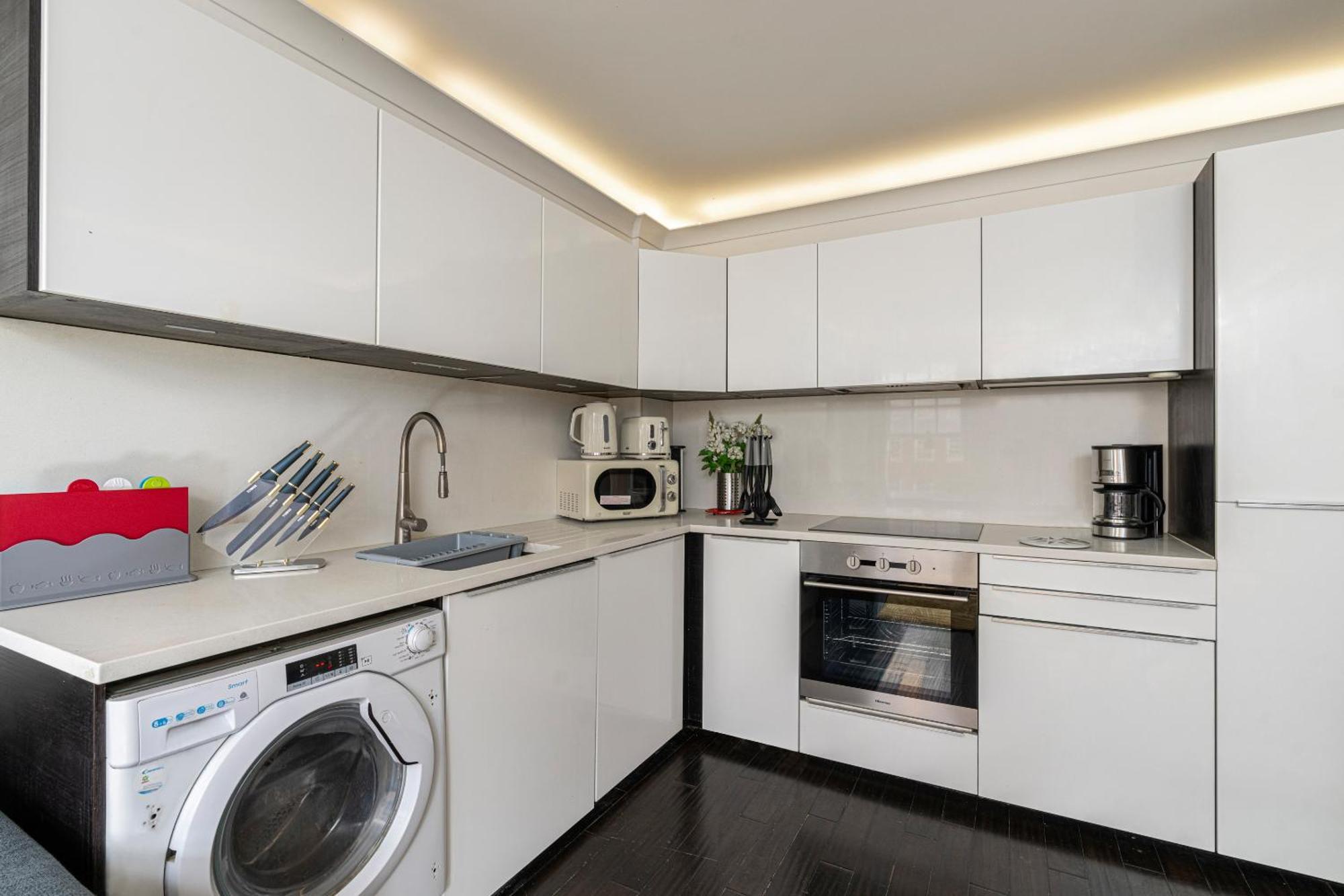Apartment Elegant 3 Bedrooms Near Hyde Park & Oxford St London
