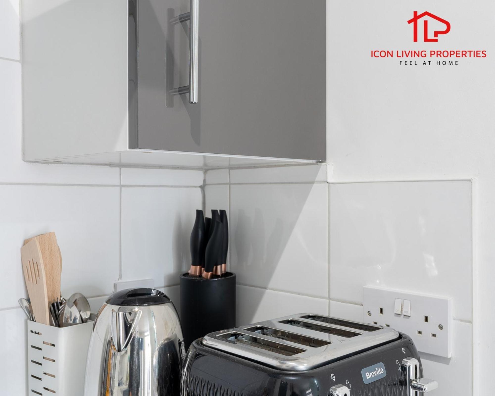 1 Bedroom Arch-view 2 By Icon Living Short Lets & Serviced With Free Parking Apartment *