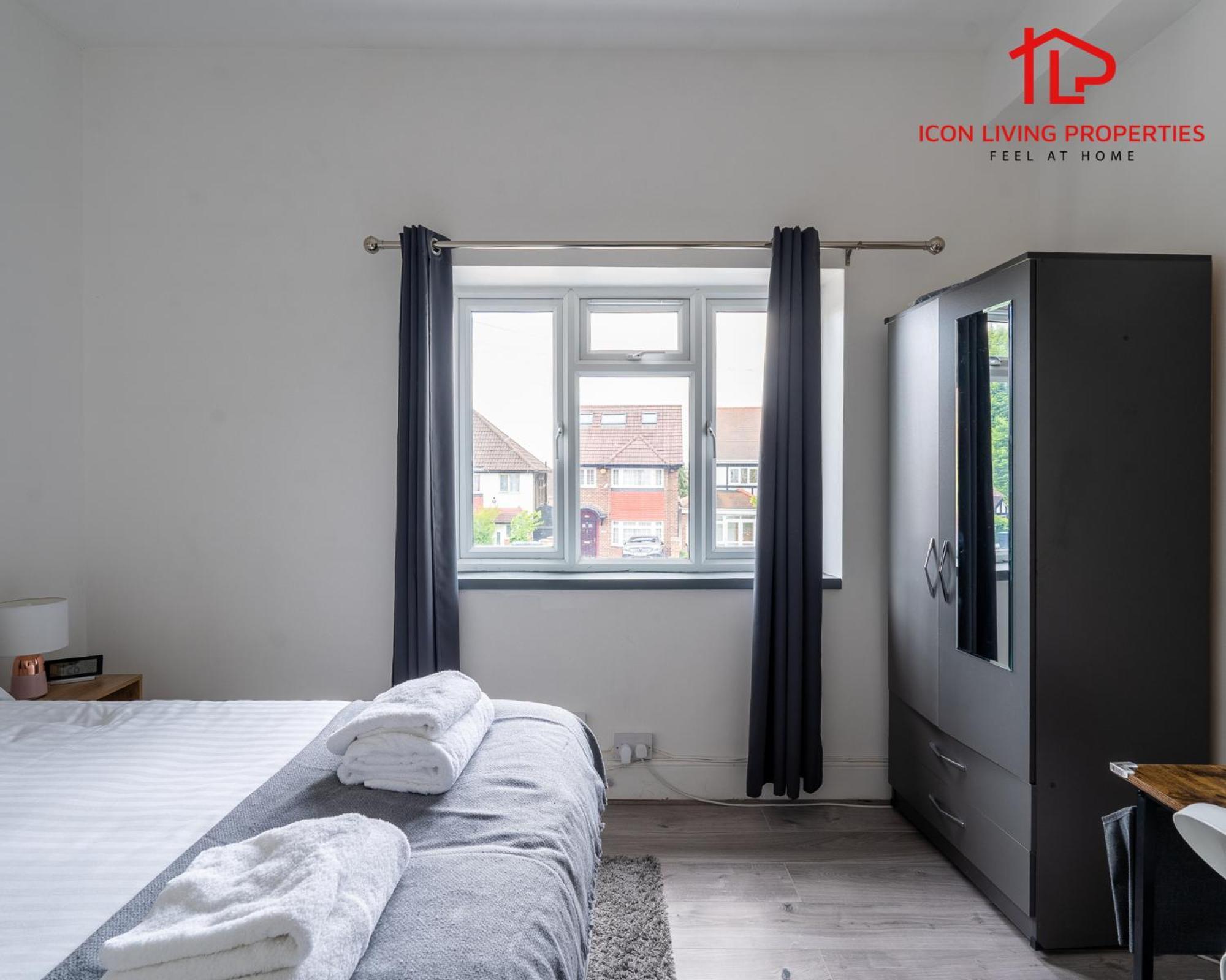 Apartment 1 Bedroom Arch-view 2 By Icon Living Short Lets & Serviced With Free Parking