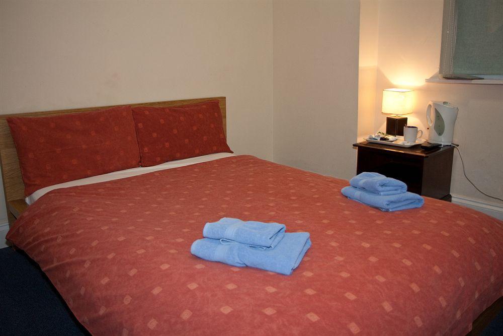 Chelsea Hotel London