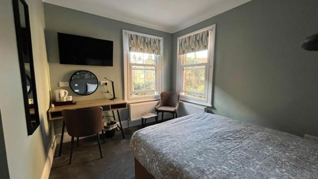 Charlotte Guest house 2*