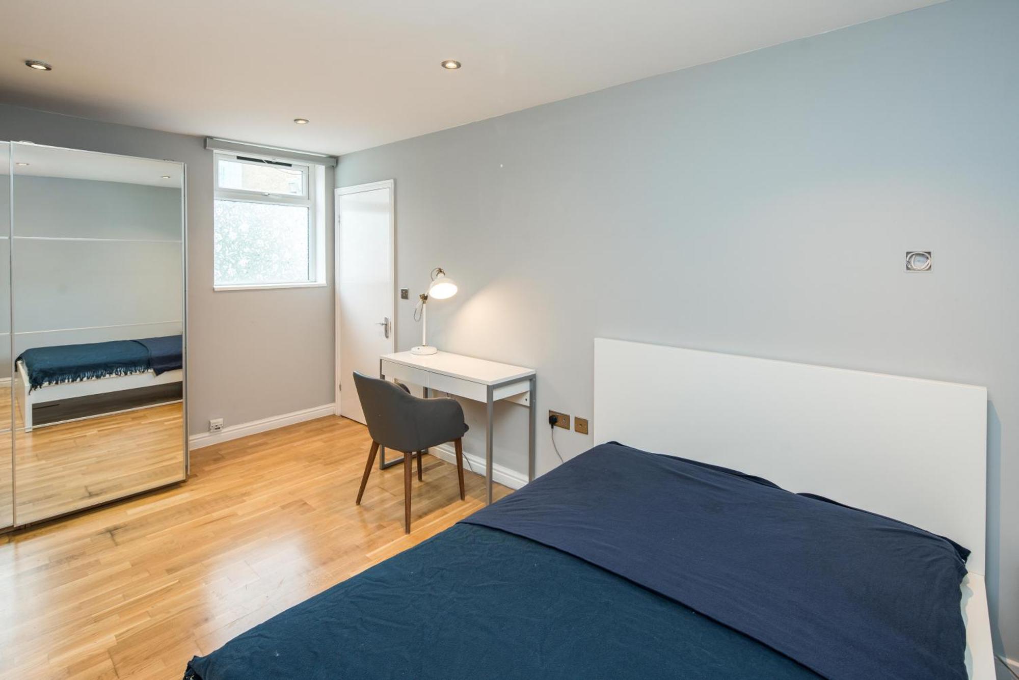 Cosy 2-beds, Shepherd Bush Londres