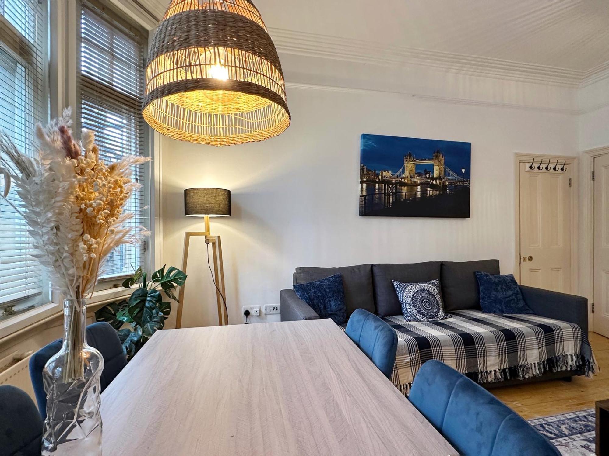 Apartment Oliver Place In Holborn - 2 Double Beds, 1 Sofa Bed, Great Location London