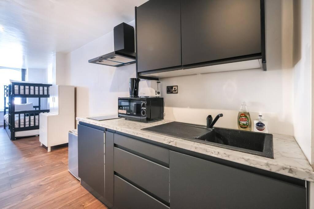 Piccadilly Wonderland Sleep 8 Vra Apartamento Londres