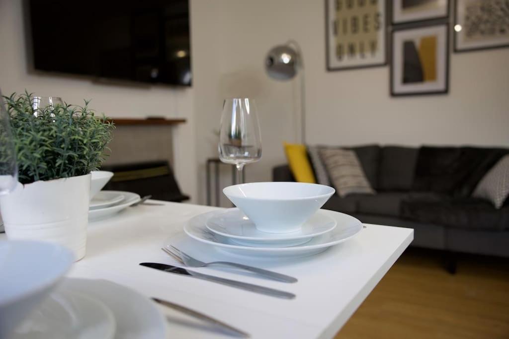 Apartment 2 Bed Flat With Easy Access To Excel, Central London, City Airport, O2 *