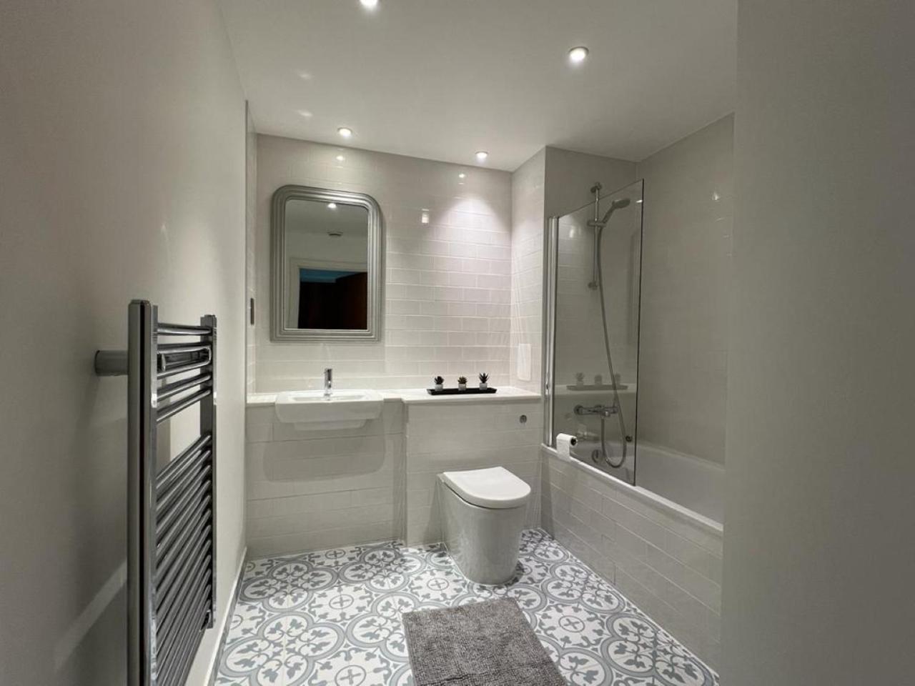 Delightful & Spacious Flat In - Peckham Appartement *