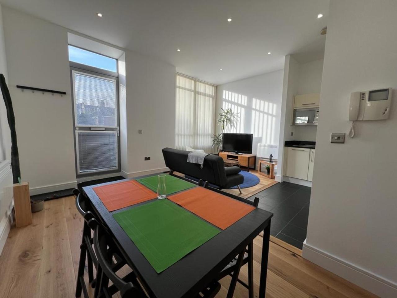 Delightful & Spacious Flat In - Peckham Appartement