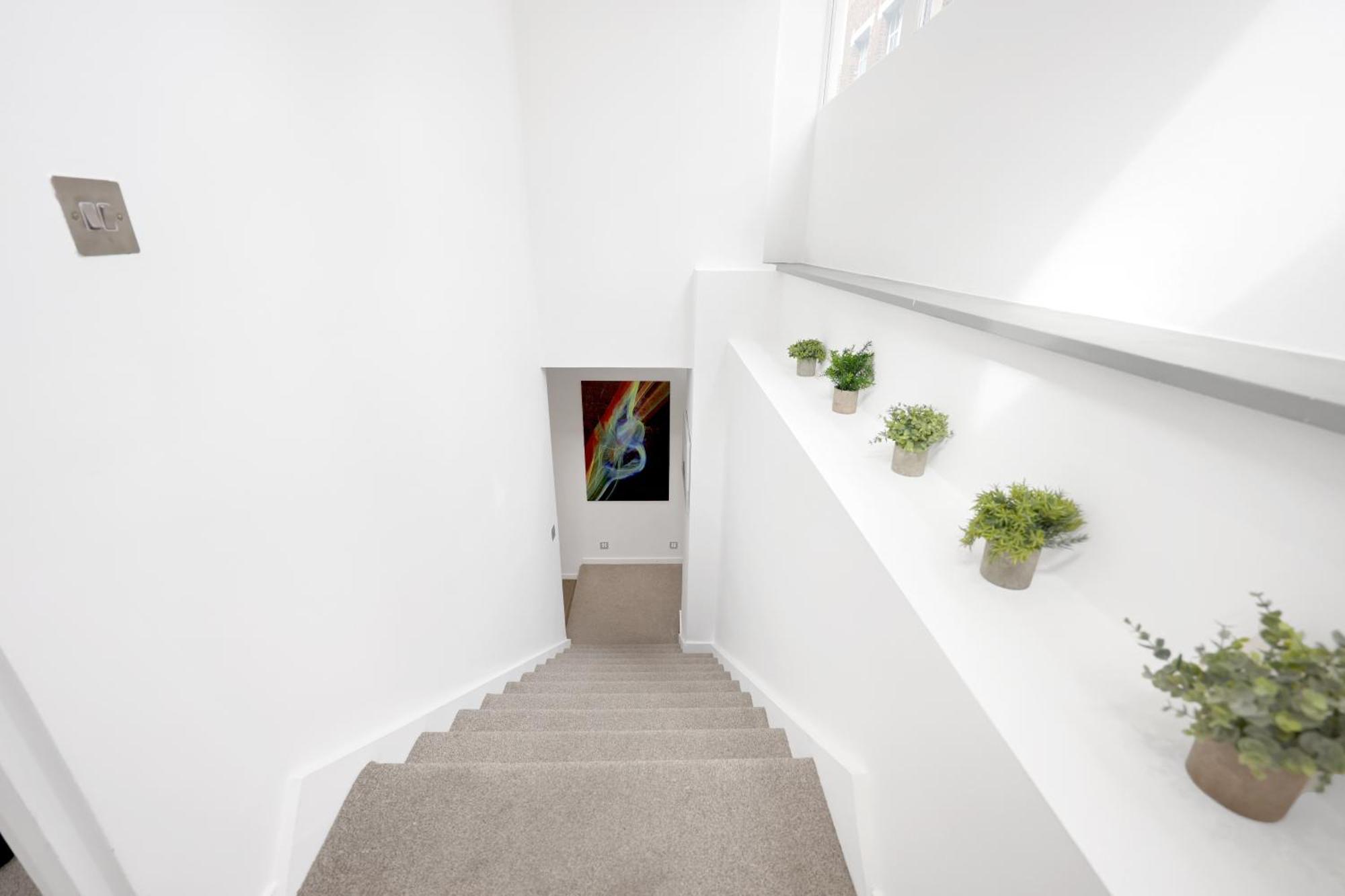Loft-style 3 Bed Short Term & Flexible Renting Hoxton With Free Wifi & Terrace ! Holiday home