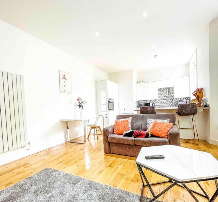 2 Bed Apartment
