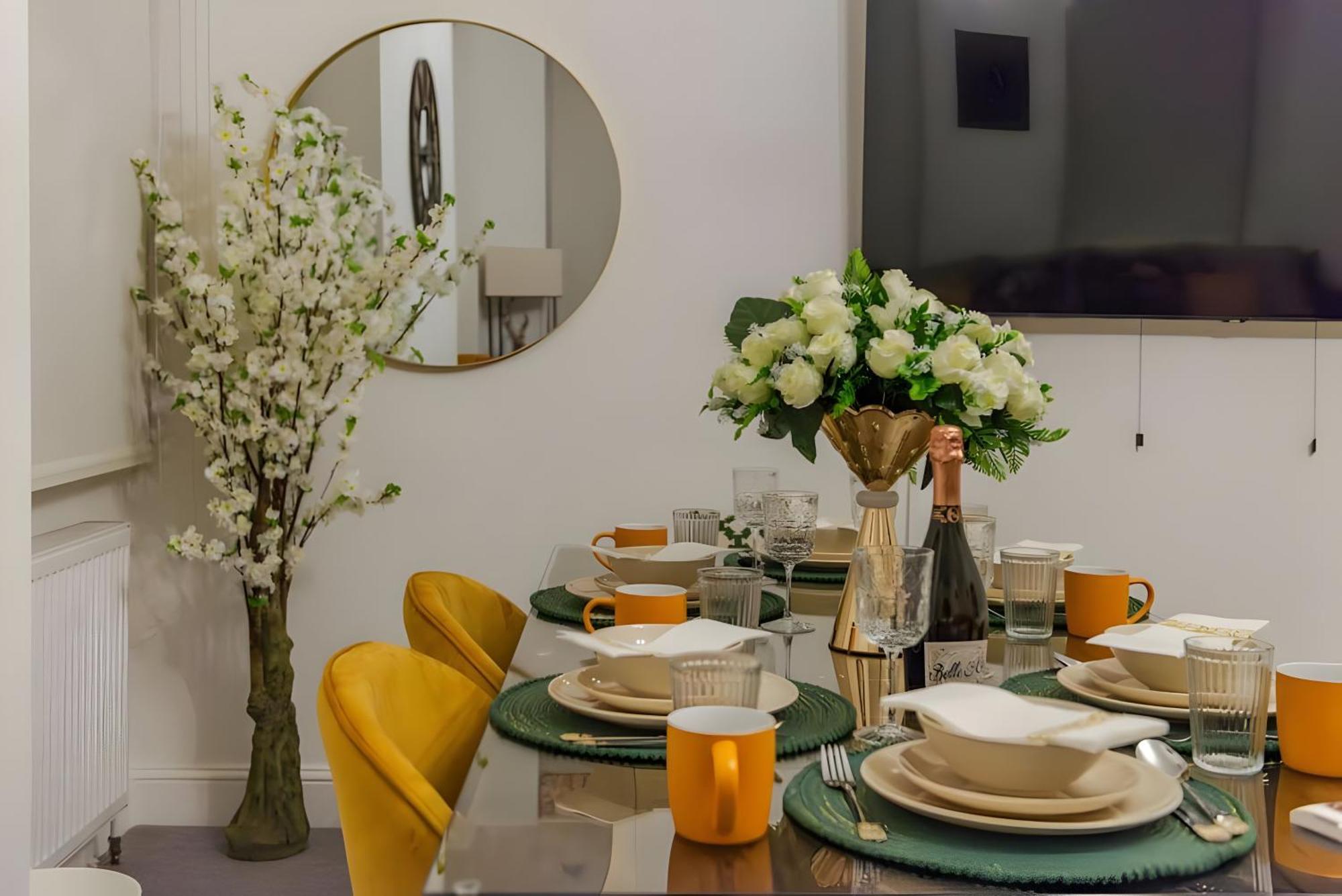 Harley Street Spectacular With High Ceilings, High Luxury Apartment London