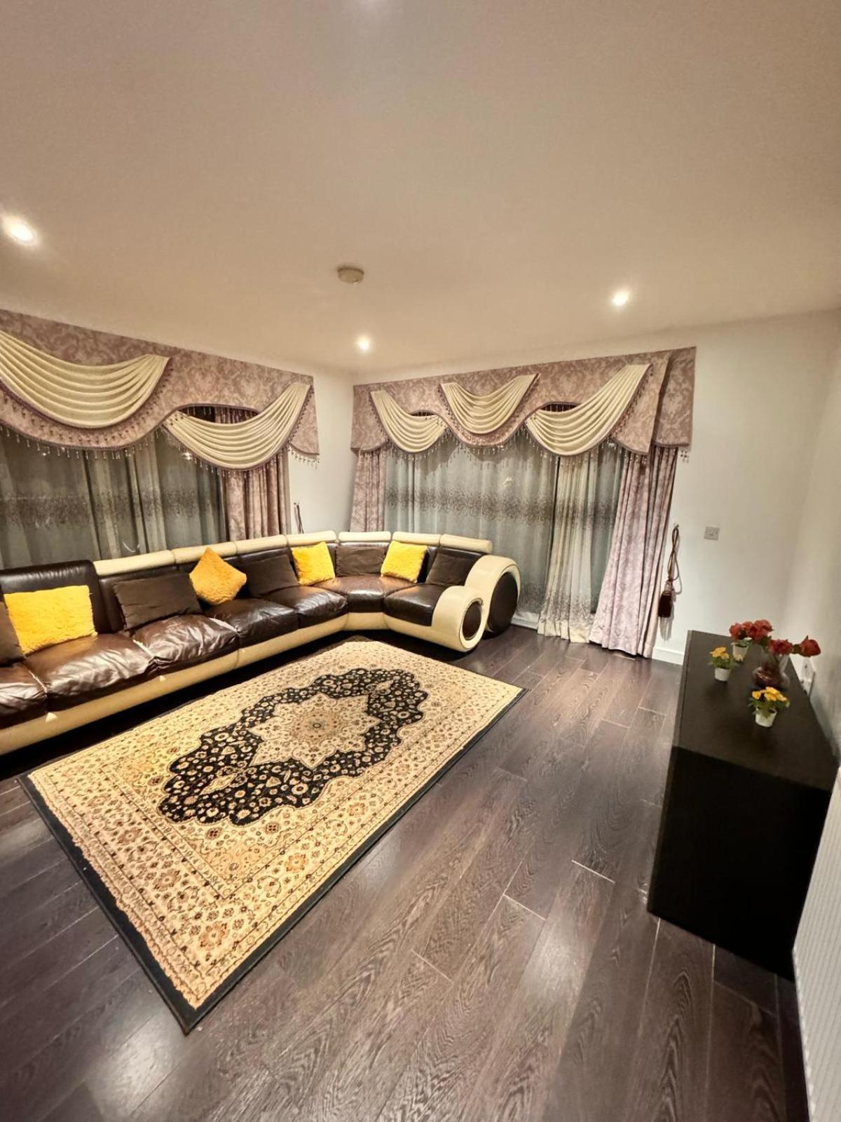 Gasthuis Luxury In Canary Wharf
