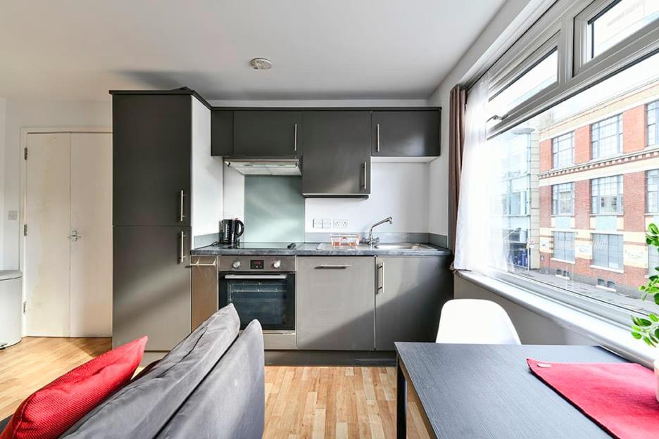 The Elden - Number 1 Apartment *