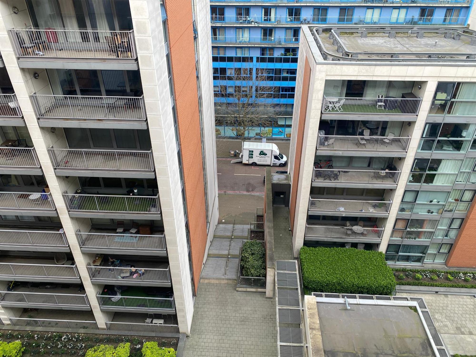 Apartment Royal Docks Penthouse *