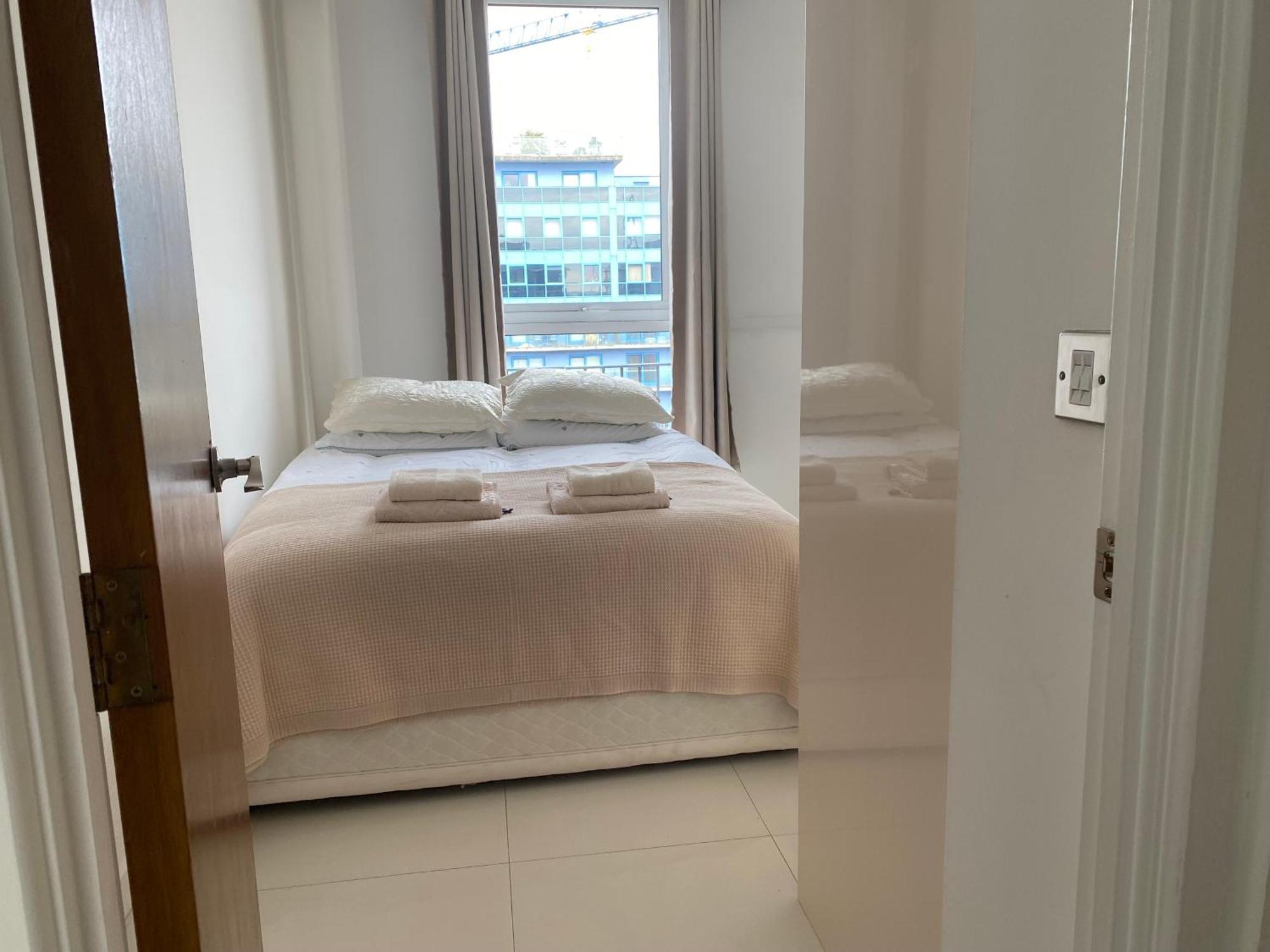 Royal Docks Penthouse *