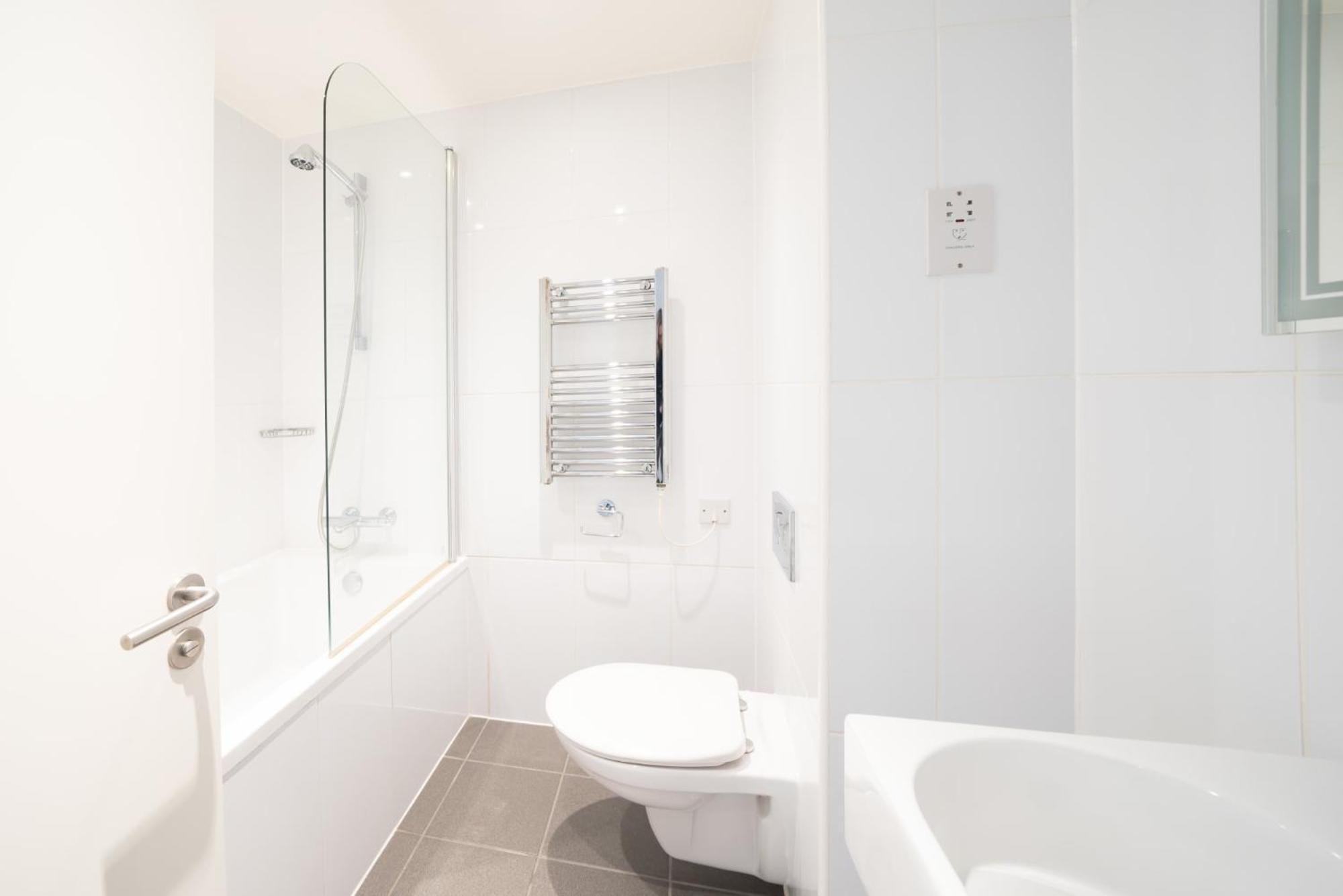 Cosy And At Chapter Aldgate In Appartement