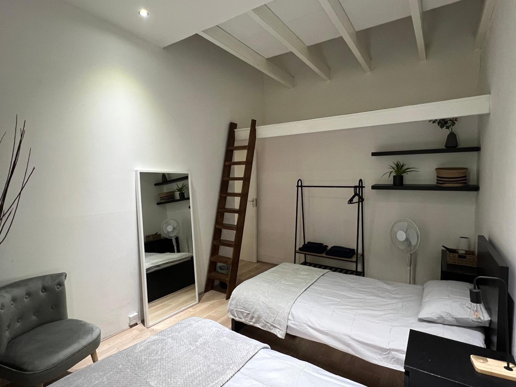 3 Bedroom Town House In Muswell Hill * Londen