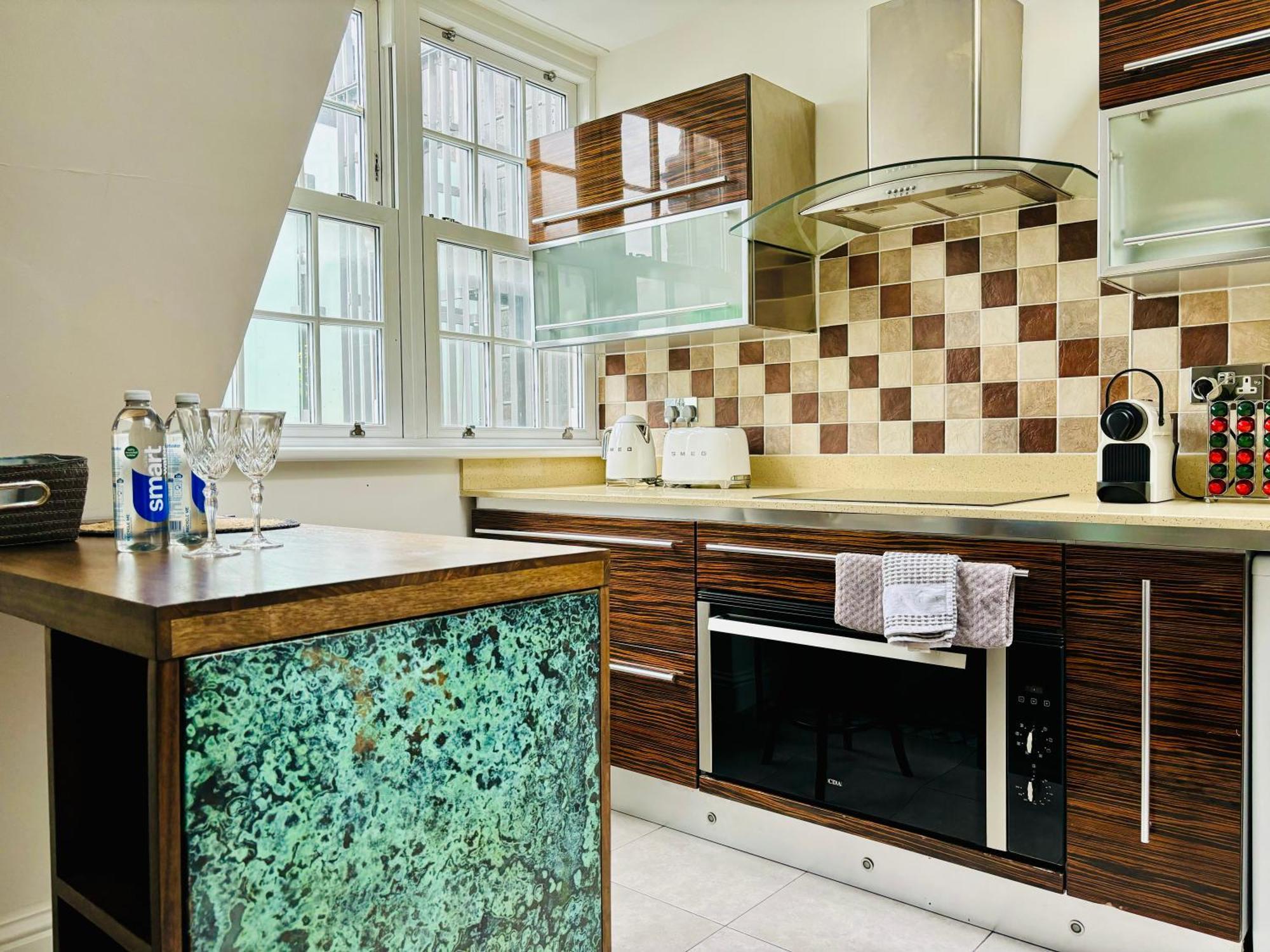 Robert House Guest house London