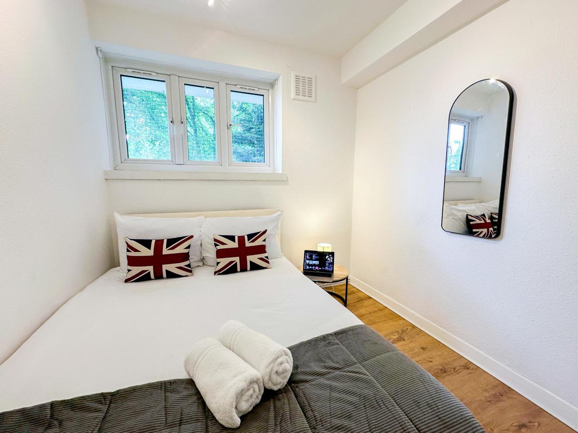 Apartment Vibrant 3 Bedrooms Flat With Private Balcony Near Finsbury Park, Wood Green London