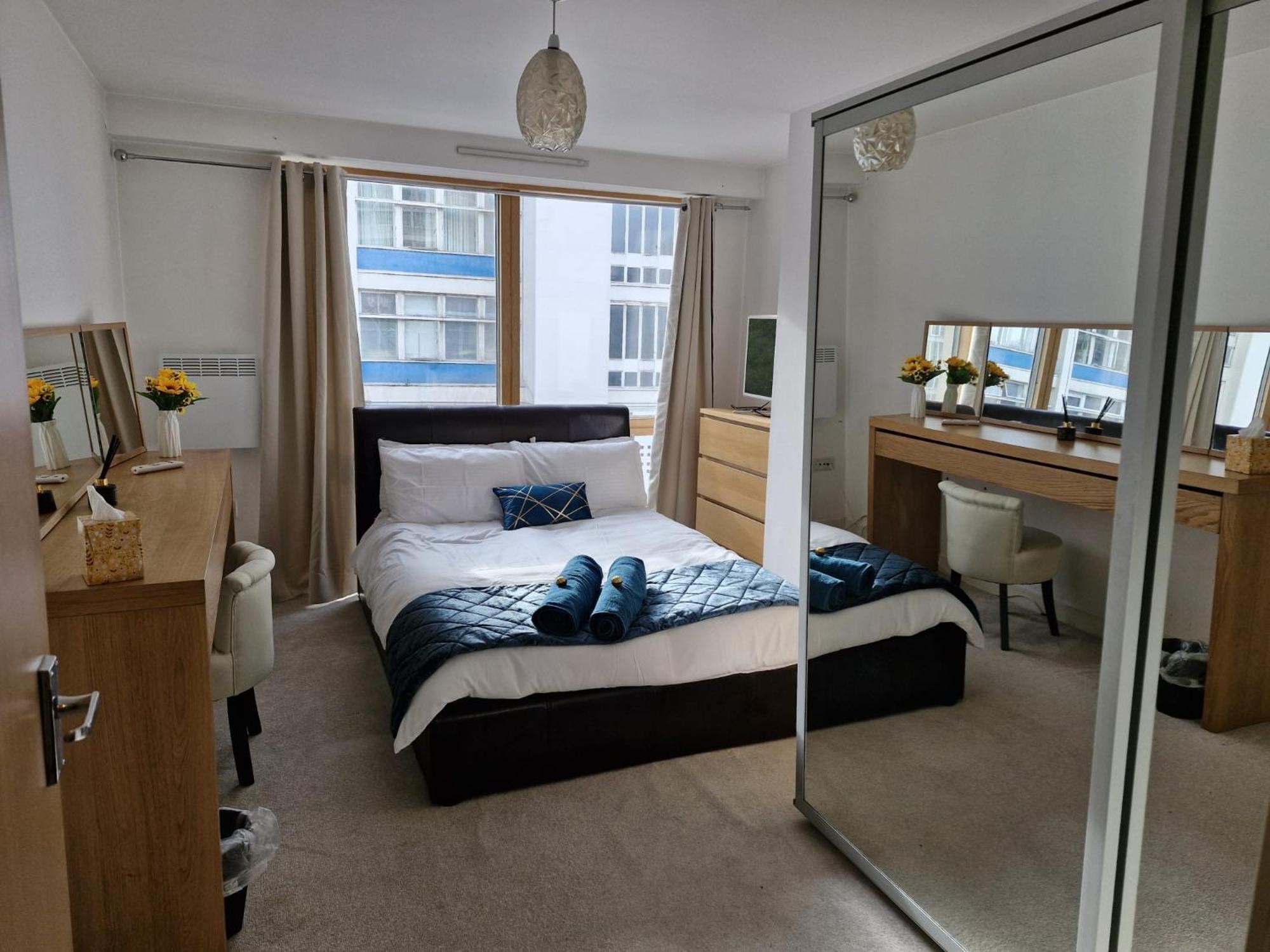 Luxury Modern Central - Bridge - Westminster - 2 Bed Stylish Apartment *
