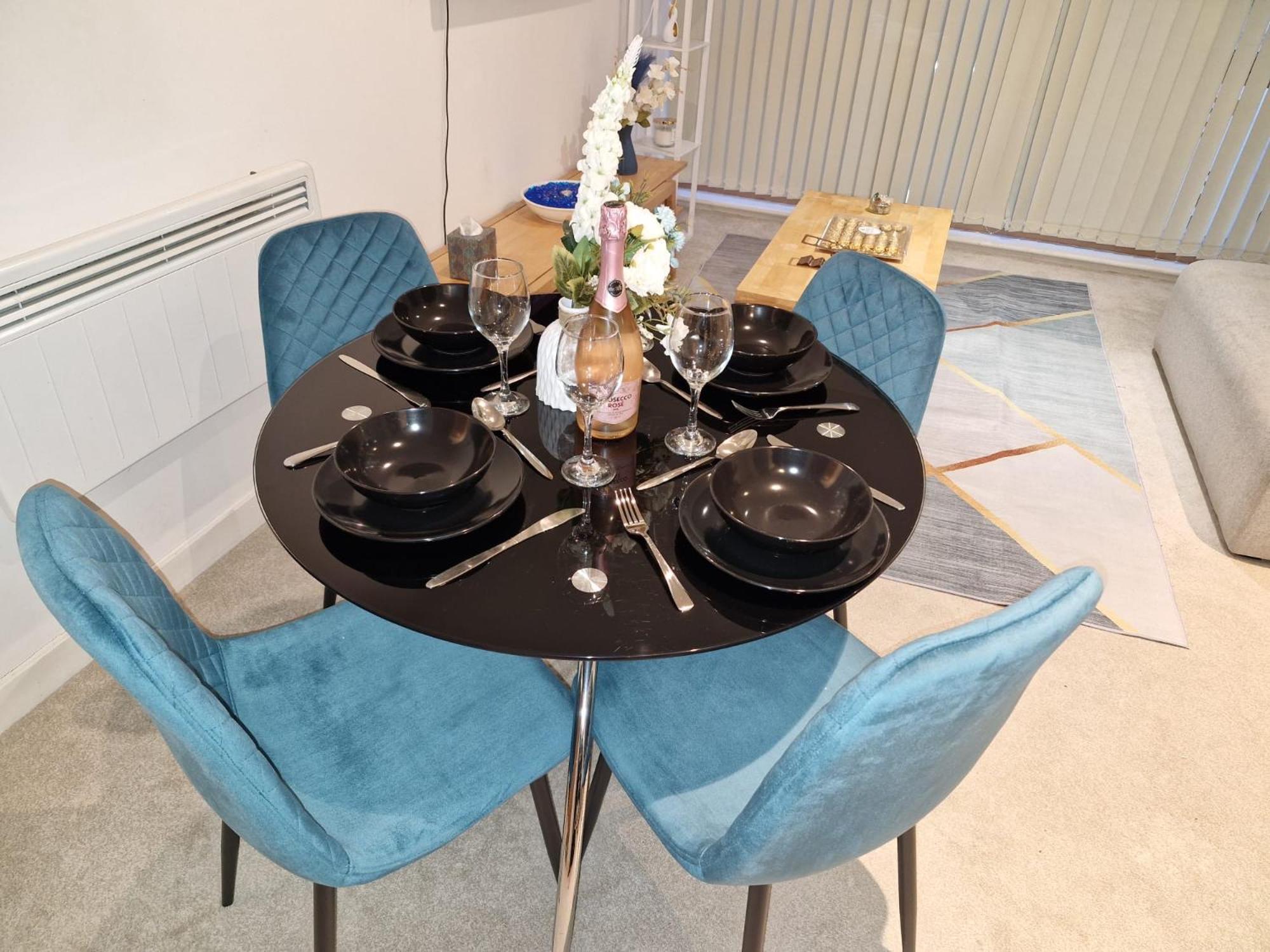 Luxury Modern Central - Bridge - Westminster - 2 Bed Stylish Apartment