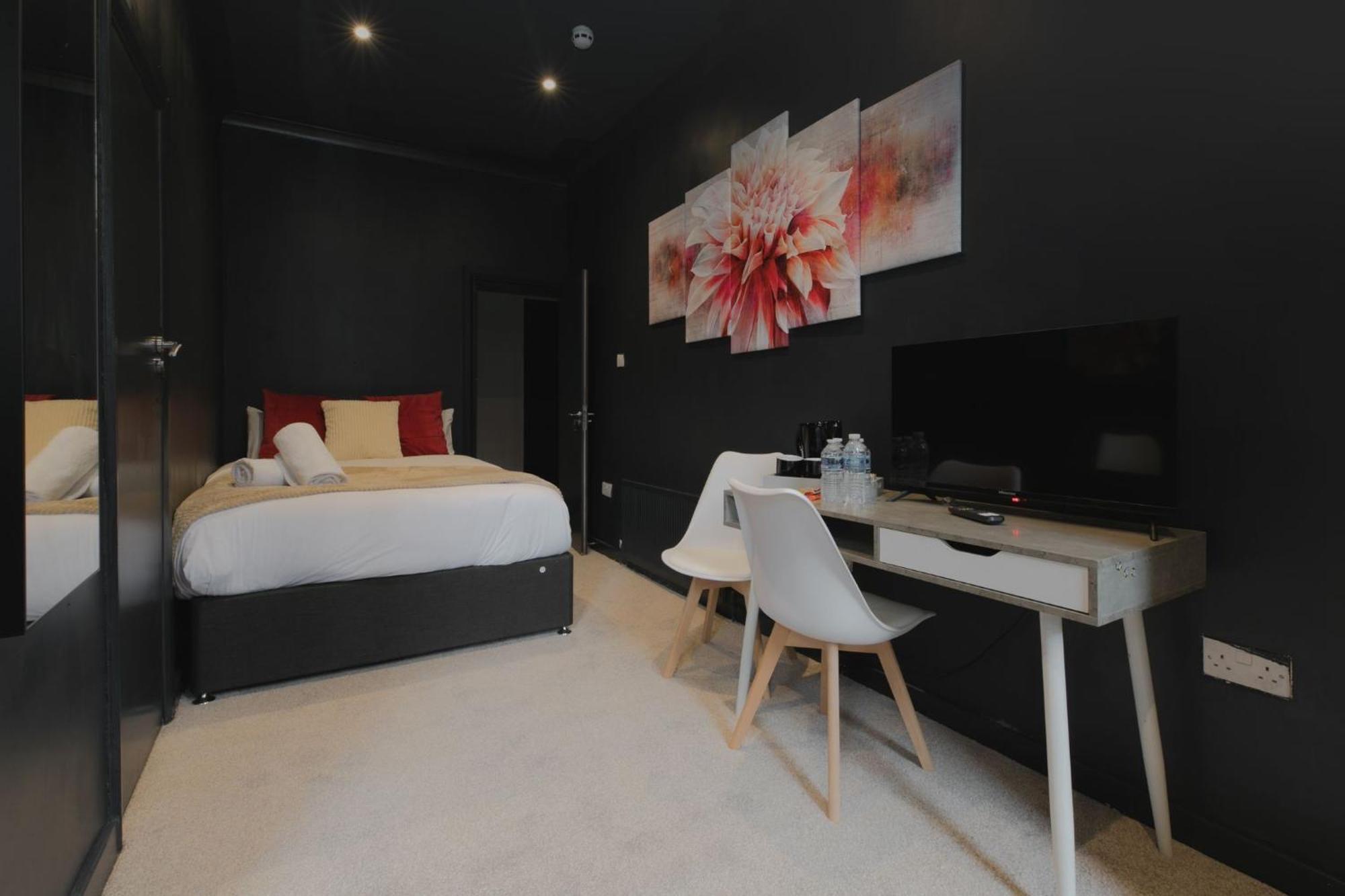 Amsterdam Hotel London