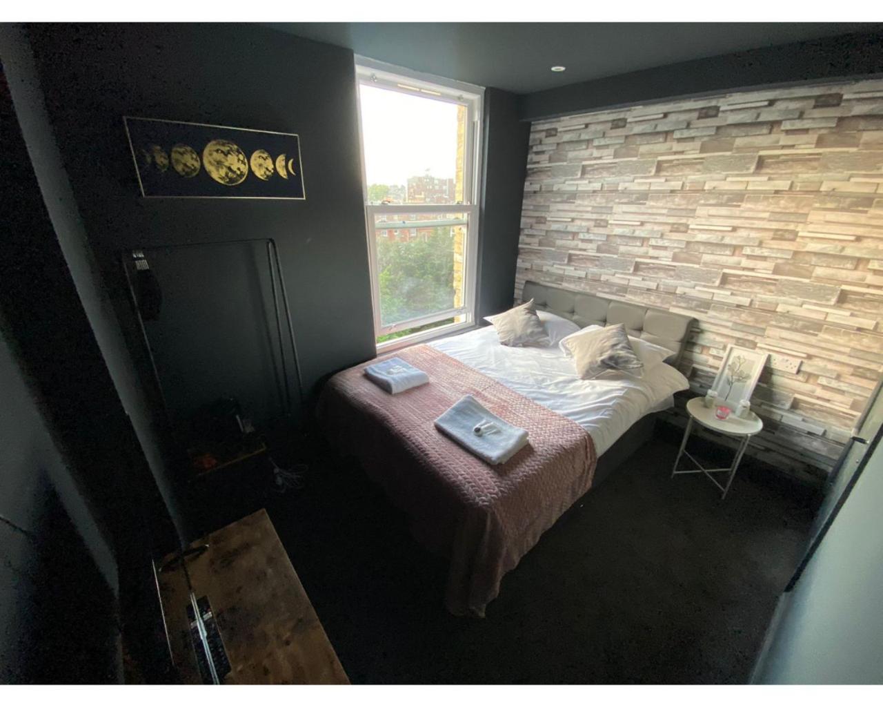 Hotel Amsterdam London