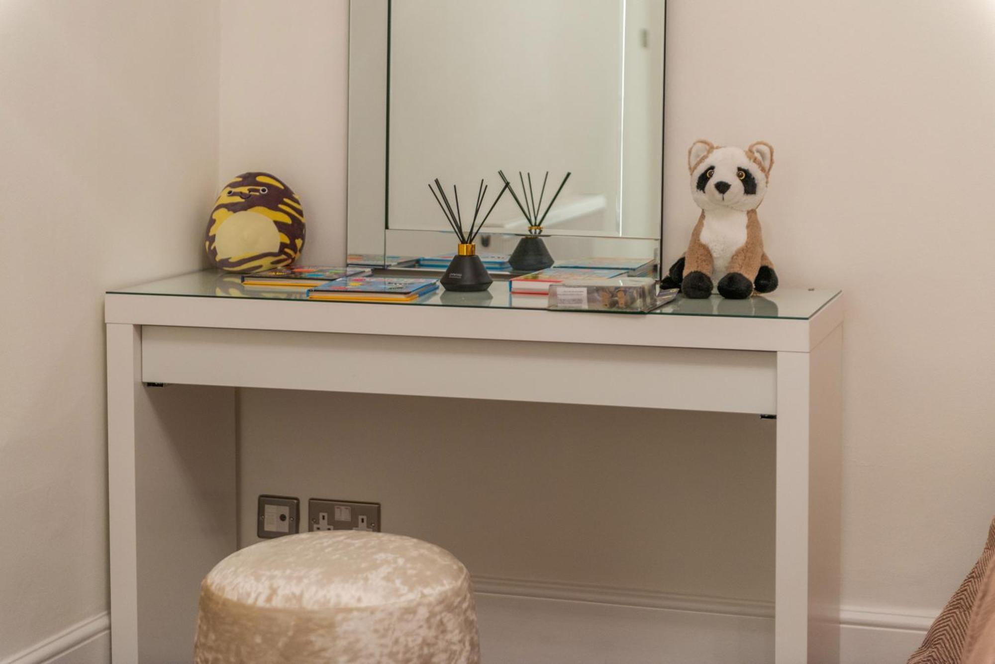 5h Modern Elegance 1-bedroom Living In * Londen