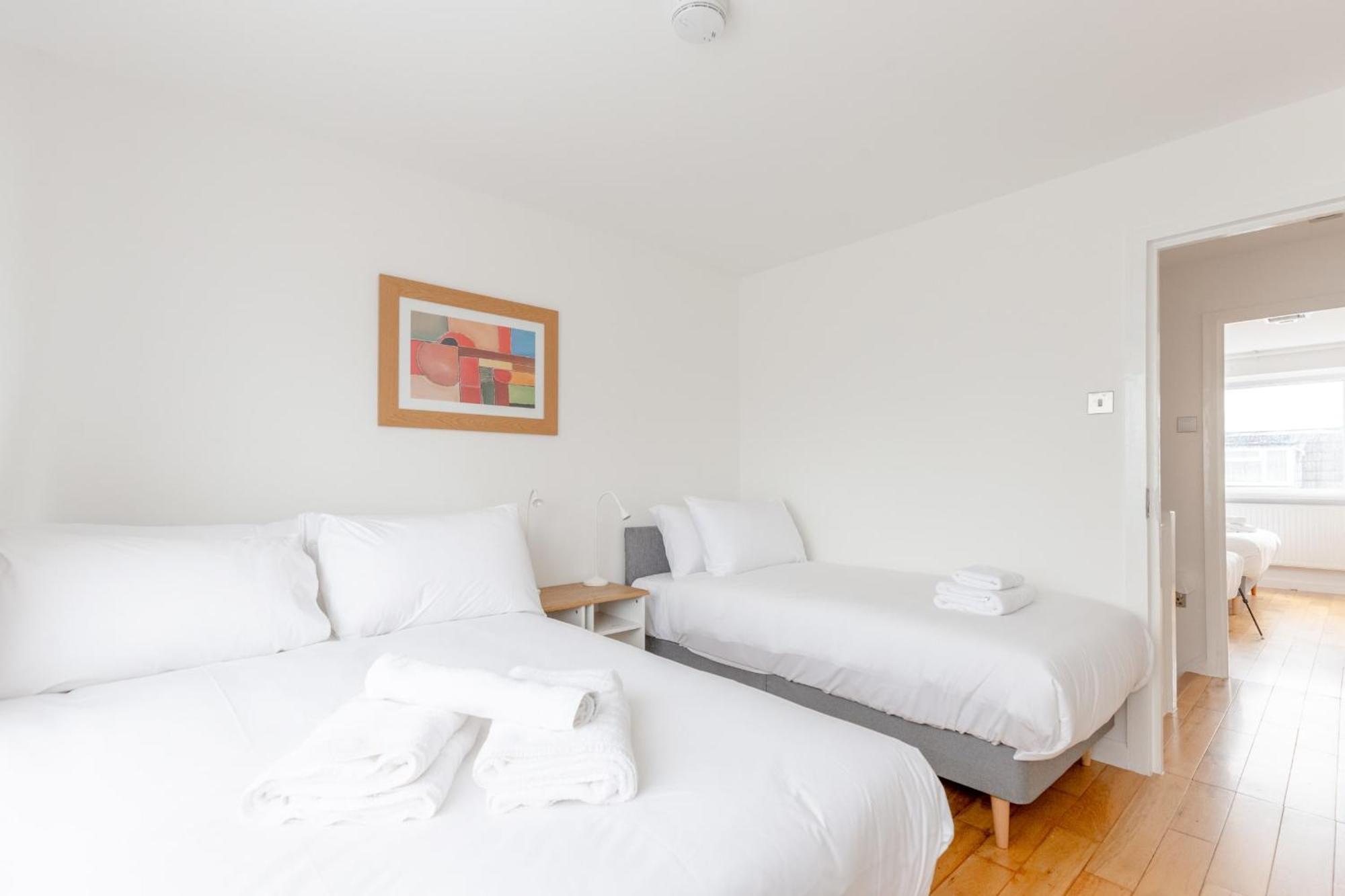 Vakantiehuis Spacious 4bd Near Excel London!