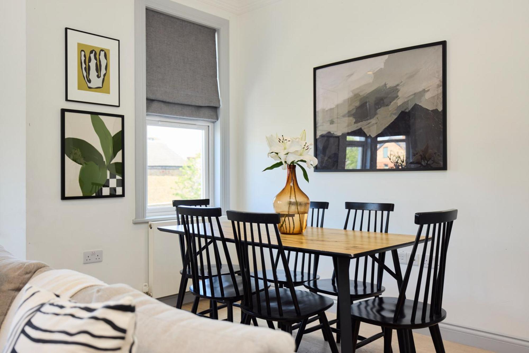 The Leghorn Quarters - Modern 3bdr With Balcony Appartement Londen