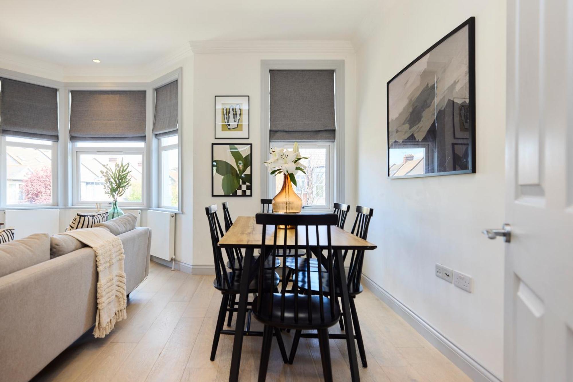 Appartement The Leghorn Quarters - Modern 3bdr With Balcony Londen