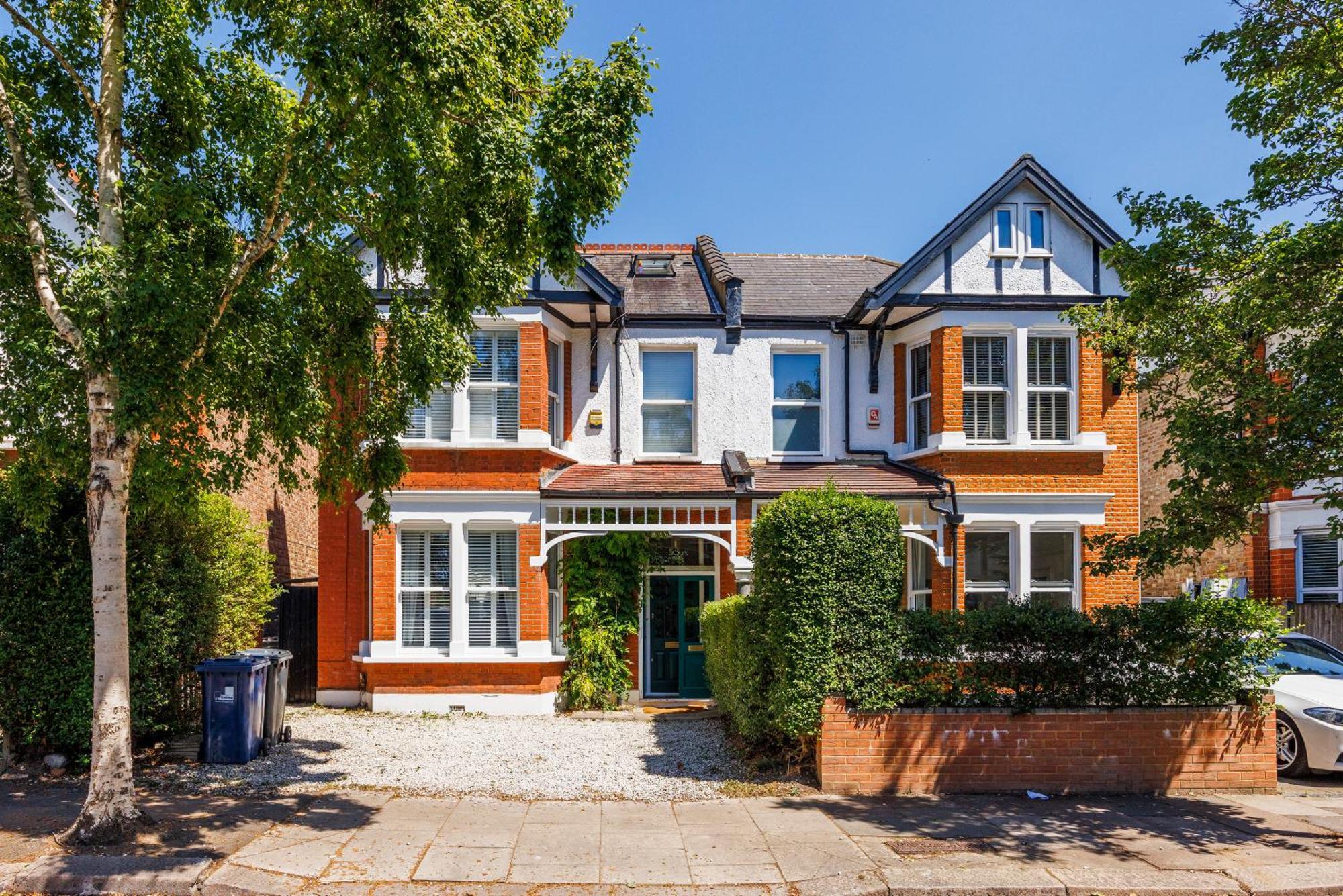 Сasa de vacaciones 6 Bedroom House By Av Acton Sleeps 11 Free Parking Londres