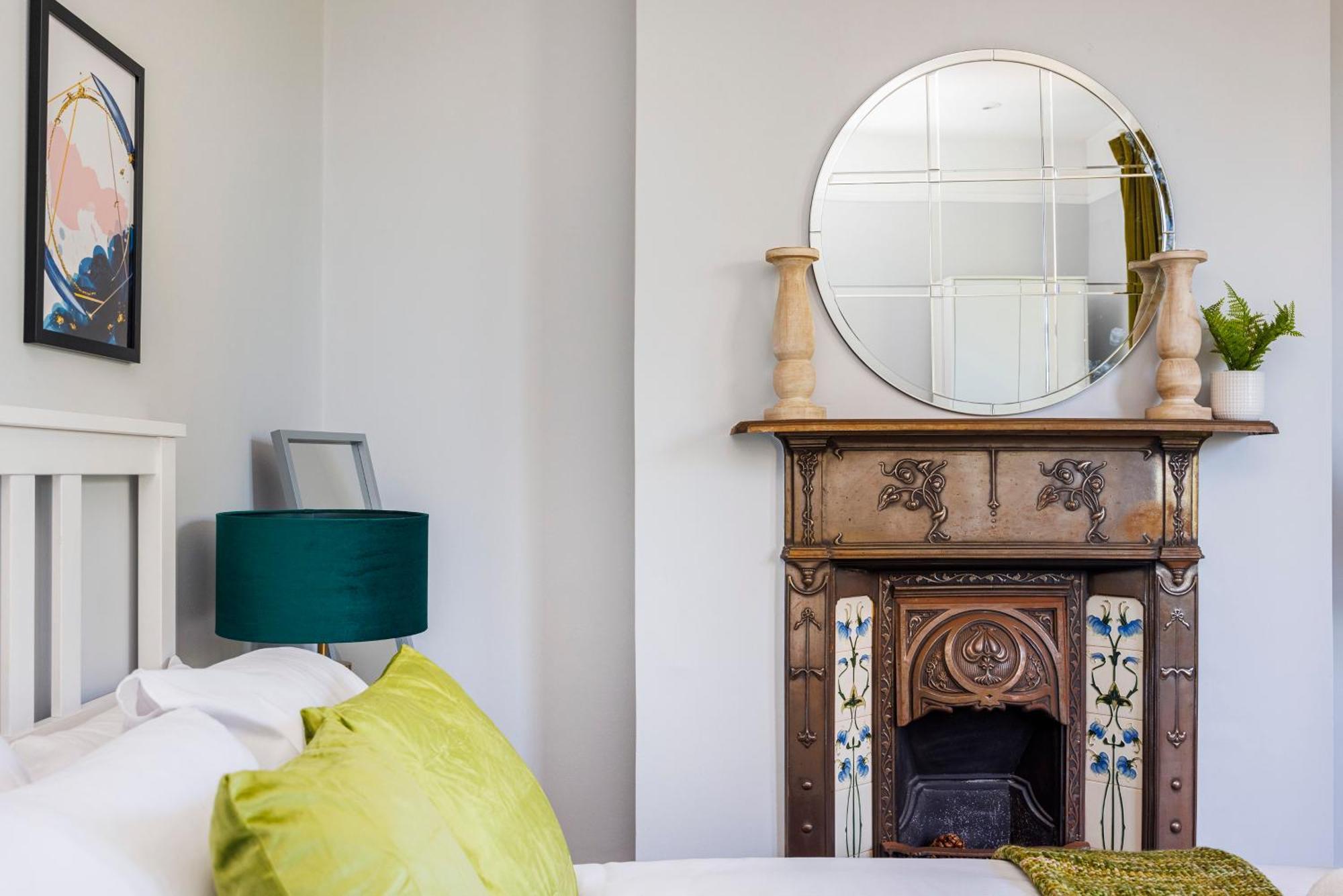 Сasa de vacaciones 6 Bedroom House By Av Acton Sleeps 11 Free Parking *