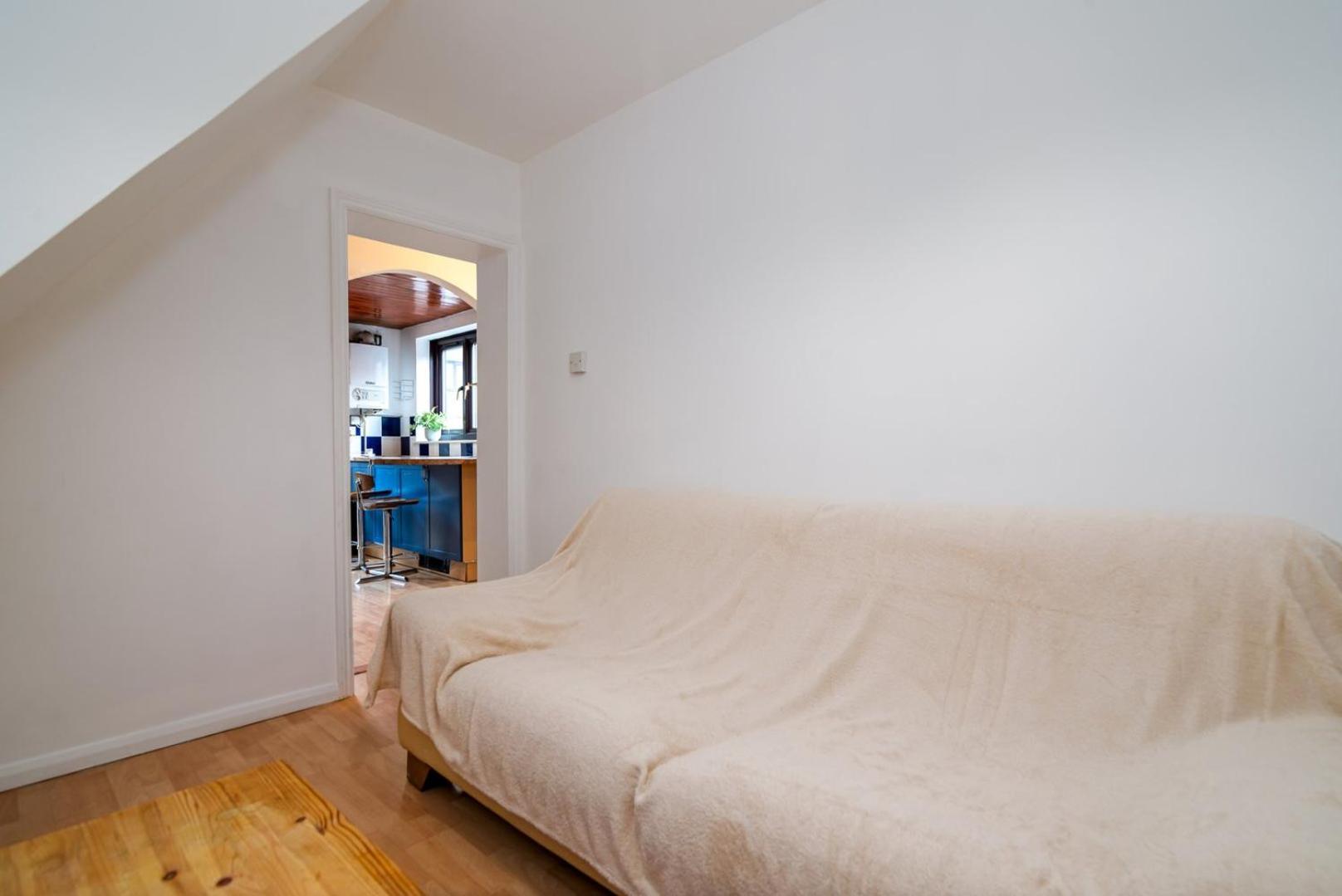 Guest house Guestready - 4br In Surrey Quays Canada Water London