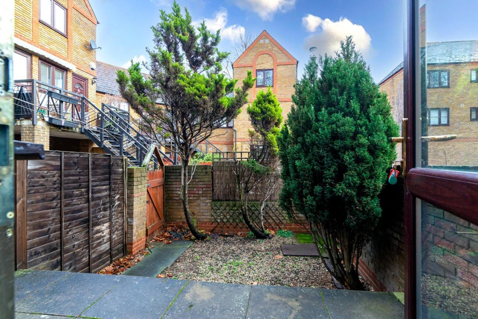 Guest house Guestready - 4br In Surrey Quays Canada Water *
