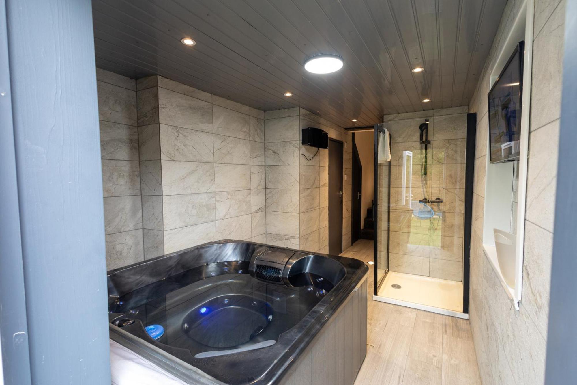 Apartment London, Jacuzzi 1 Bedroom London