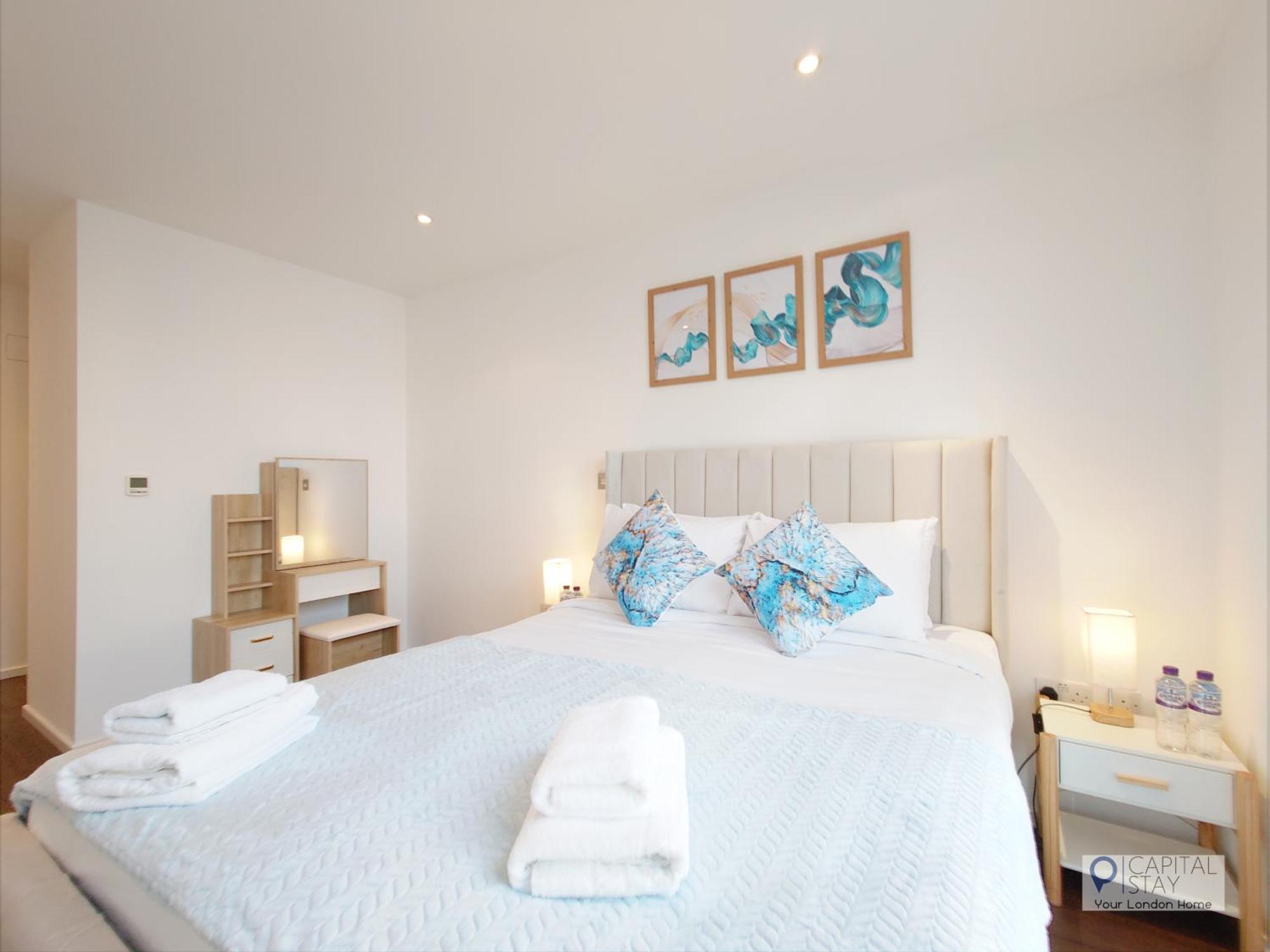 Deluxe Two Bed By Excel & O2 London