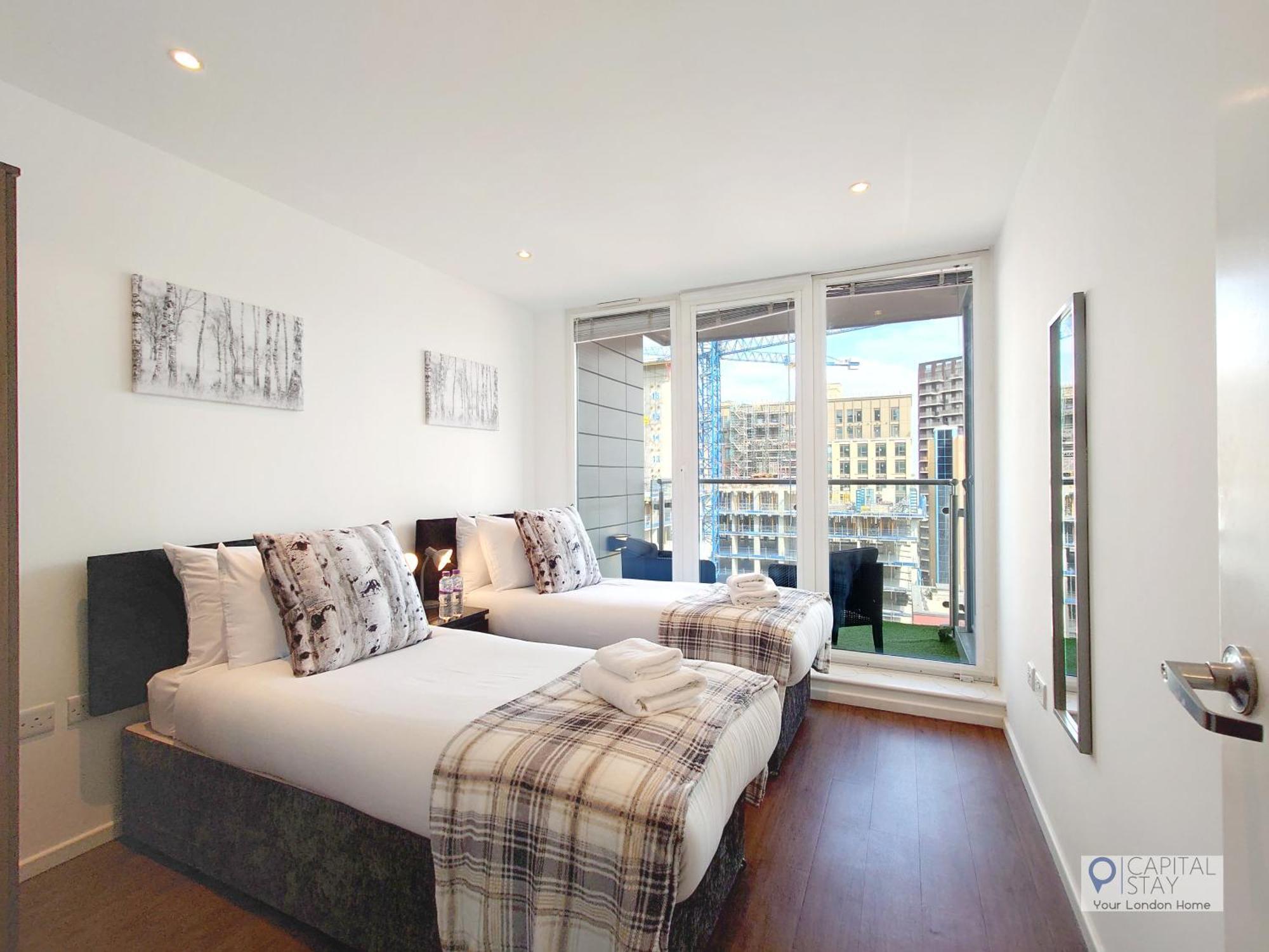 Deluxe Two Bed By Excel & O2 Apartment