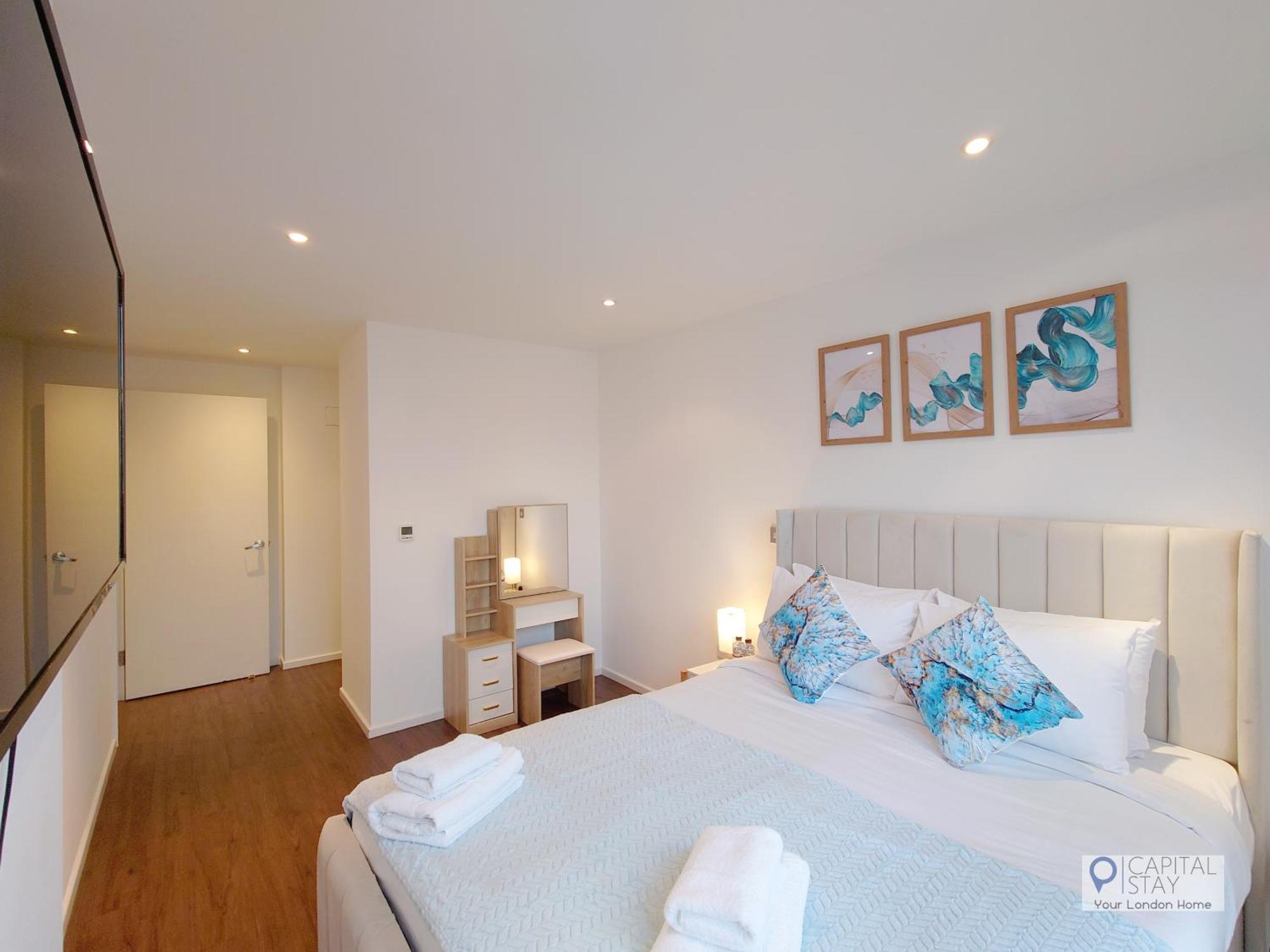 Deluxe Two Bed By Excel & O2 * London