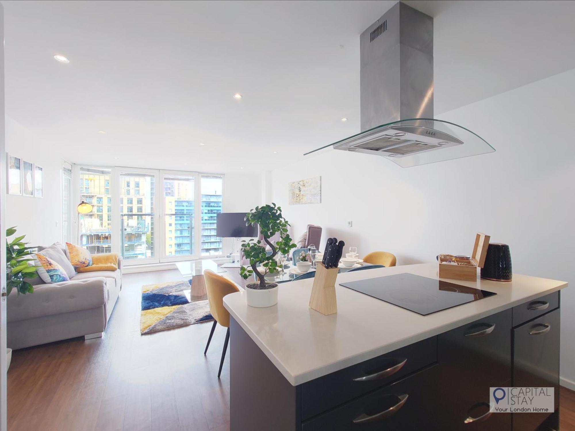 Apartment Deluxe Two Bed By Excel & O2 *