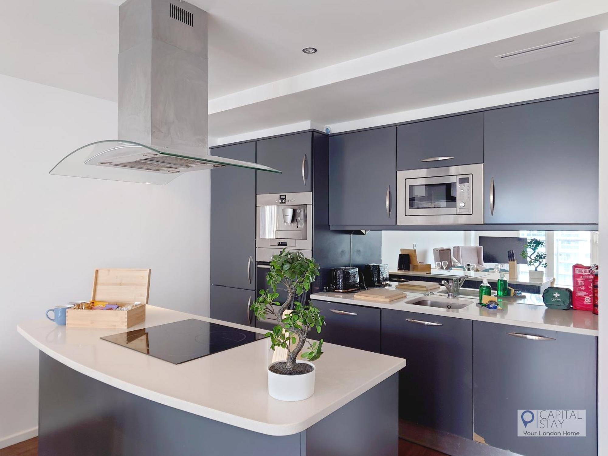 Deluxe Two Bed By Excel & O2 London