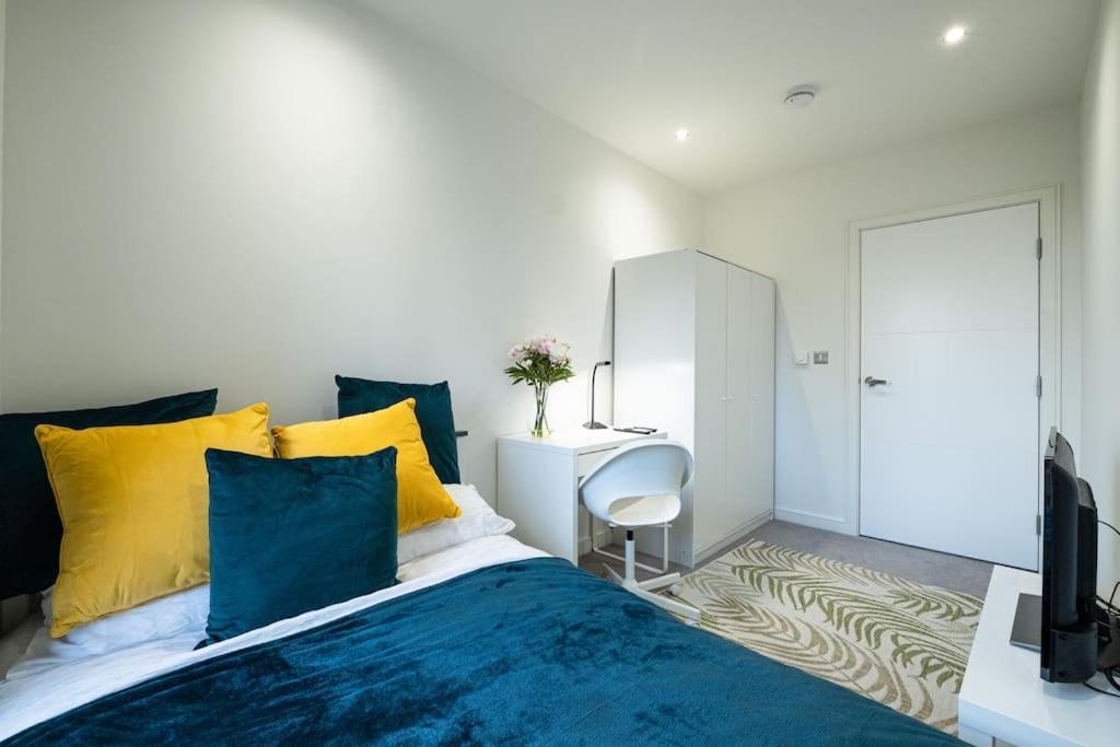 Luxury Penthouse In Canary Wharf - 3 Bedroom / 2 Bathroom Apartamento