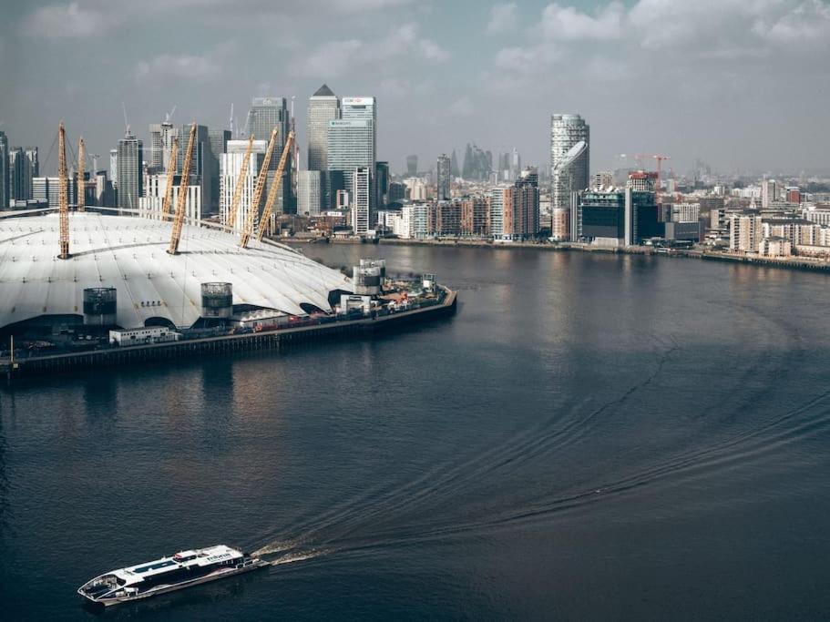 Luxury Penthouse In Canary Wharf - 3 Bedroom / 2 Bathroom Apartamento Londres